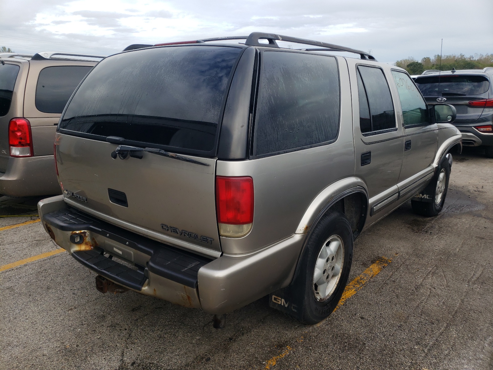 Photo 4 from auction – 2000 CHEVROLET BLAZER with VIN 1GNDT13W2Y2281062