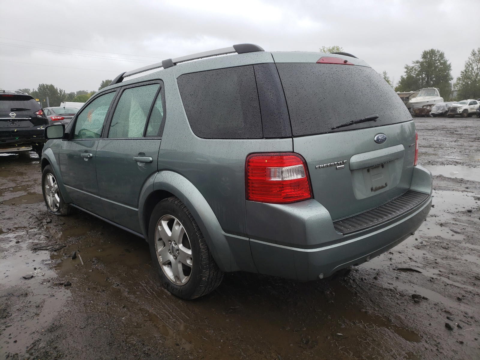 Photo 3 from auction – 2005 FORD FREESTYLE with VIN 1FMDK06145GA75676