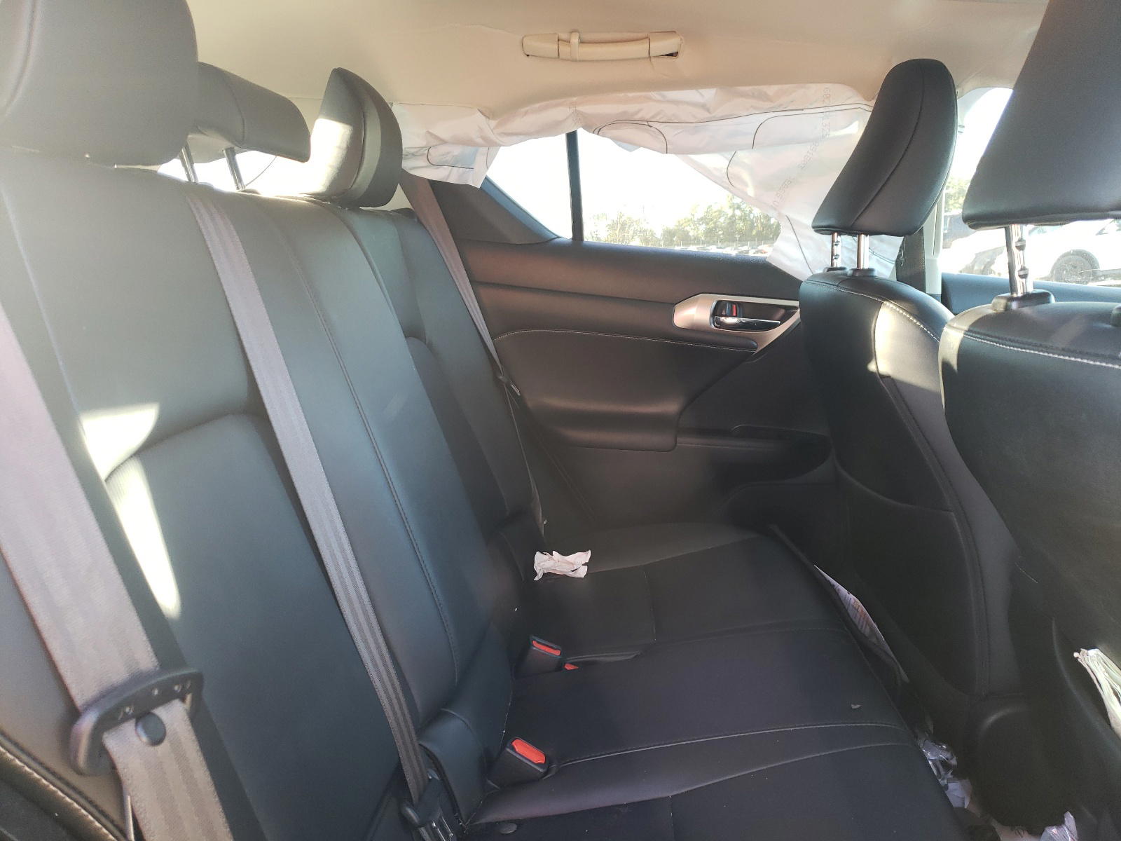 Photo 6 from auction – 2017 LEXUS CT 200 with VIN JTHKD5BH7H2295349