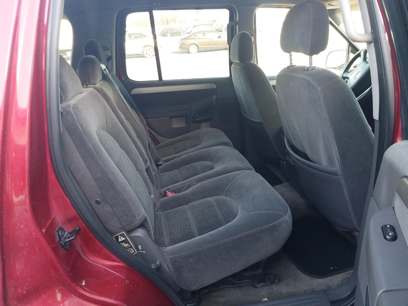 Photo 6 from auction – 2003 FORD EXPLORER X with VIN 1FMZU63K53ZA90141