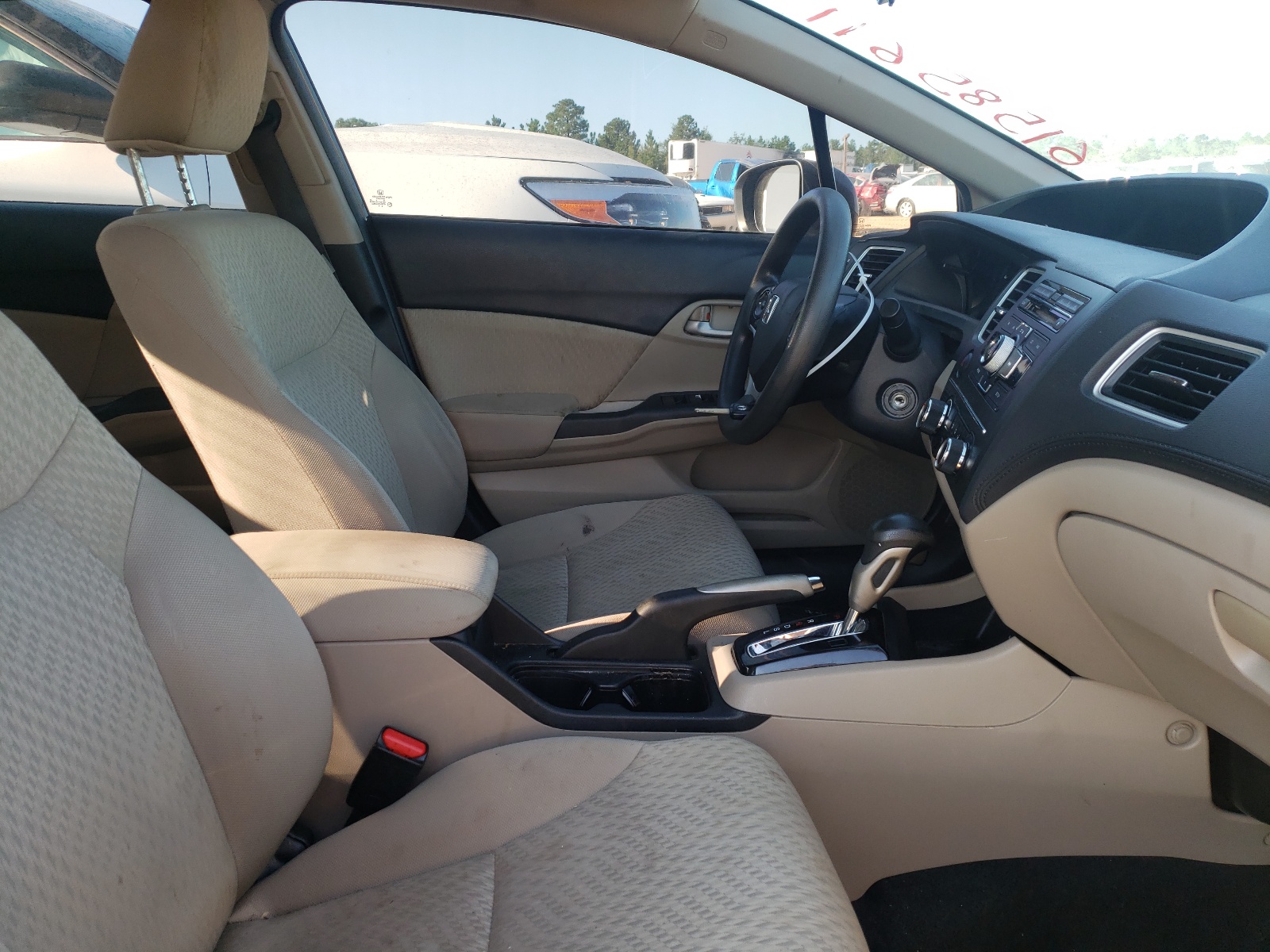 Photo 5 from auction – 2014 HONDA CIVIC LX with VIN 19XFB2F51EE256407