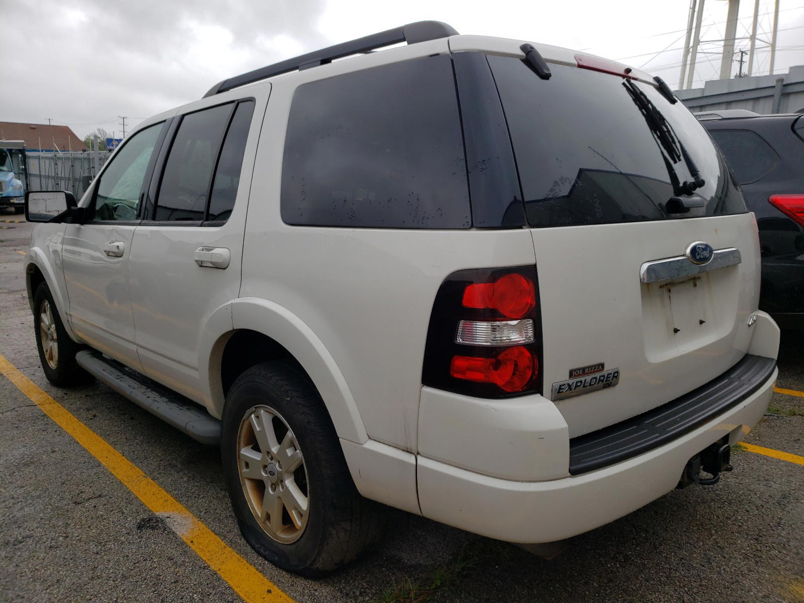 Photo 3 from auction – 2010 FORD EXPLORER X with VIN 1FMEU7DE5AUA92656