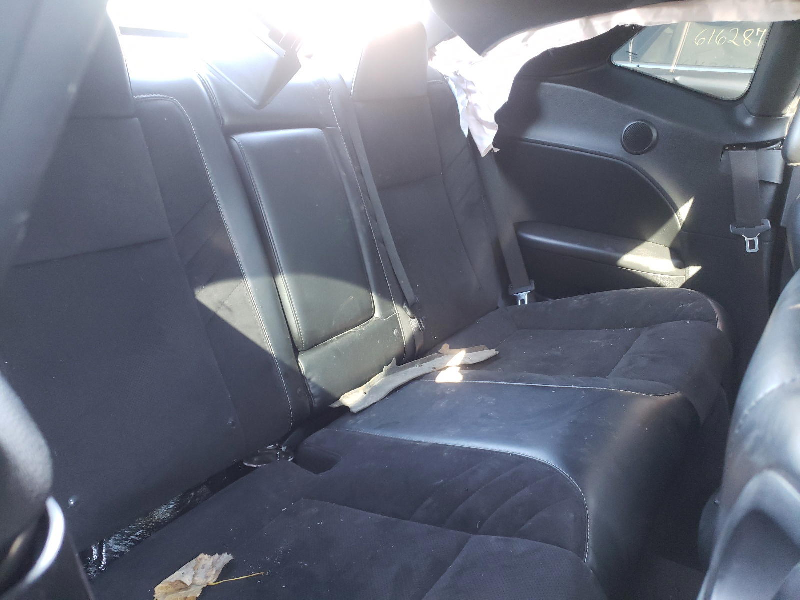 Photo 6 from auction – 2016 DODGE CHALLENGER with VIN 2C3CDZC98GH148424