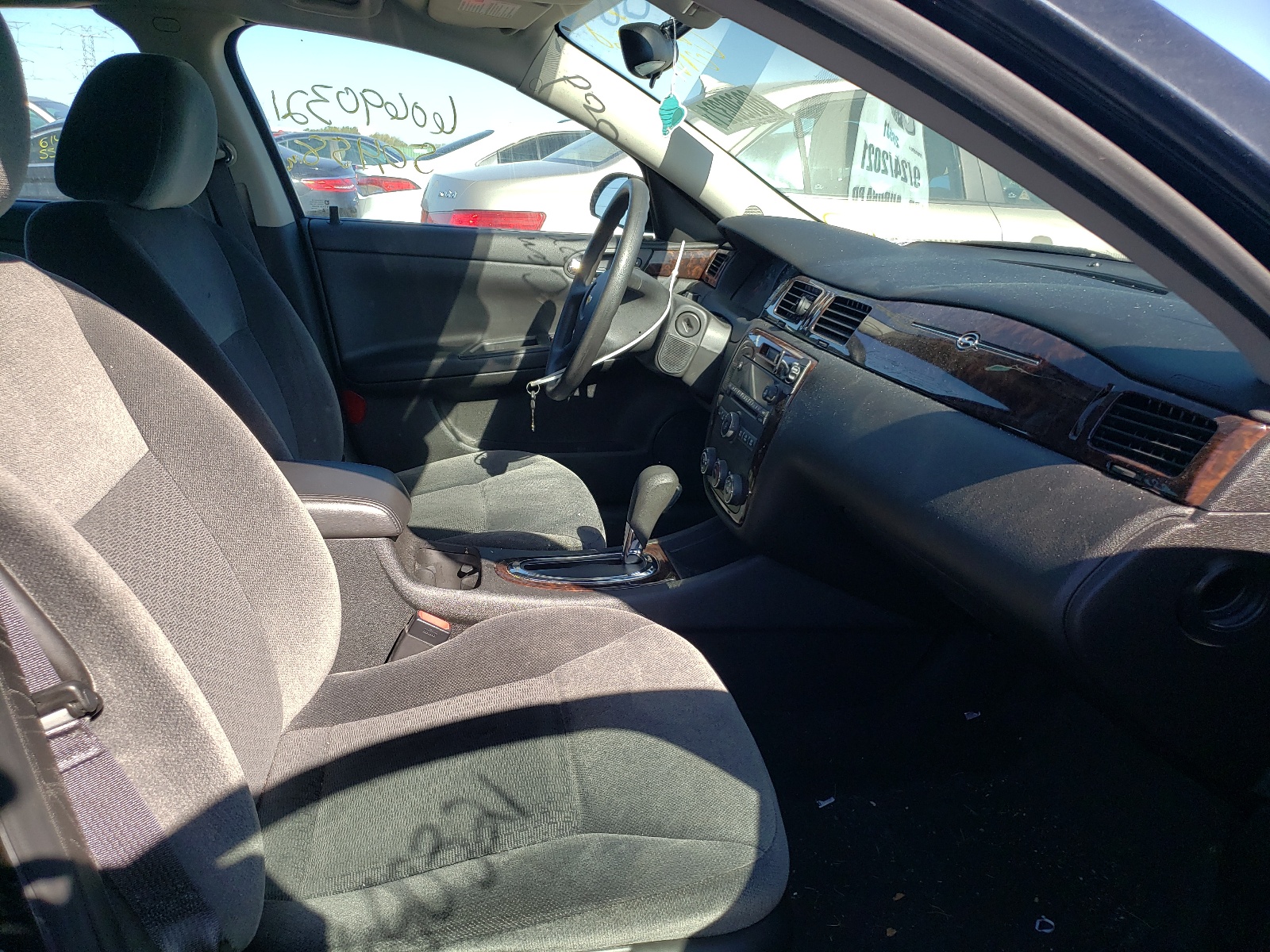 Photo 5 from auction – 2015 CHEVROLET IMPALA LIM with VIN 2G1WA5E38F1105155
