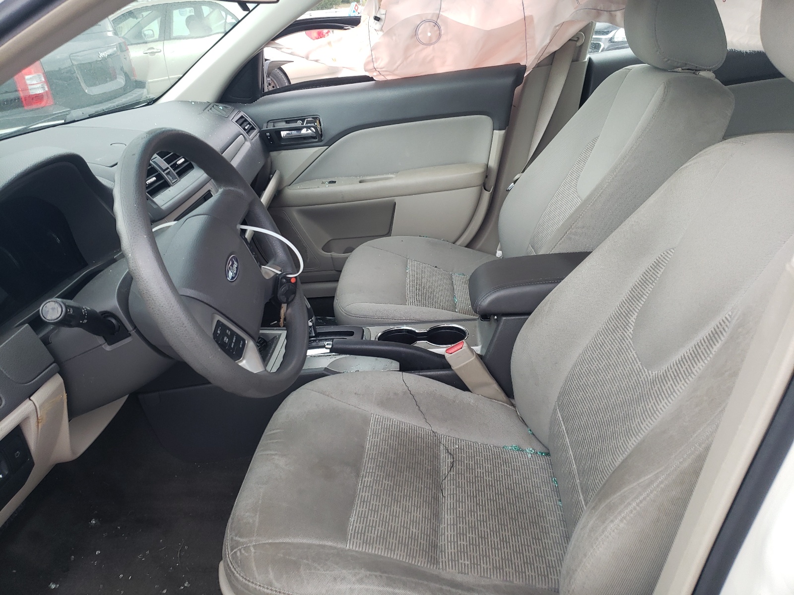 Photo 5 from auction – 2011 FORD FUSION SE with VIN 3FAHP0HA9BR322740