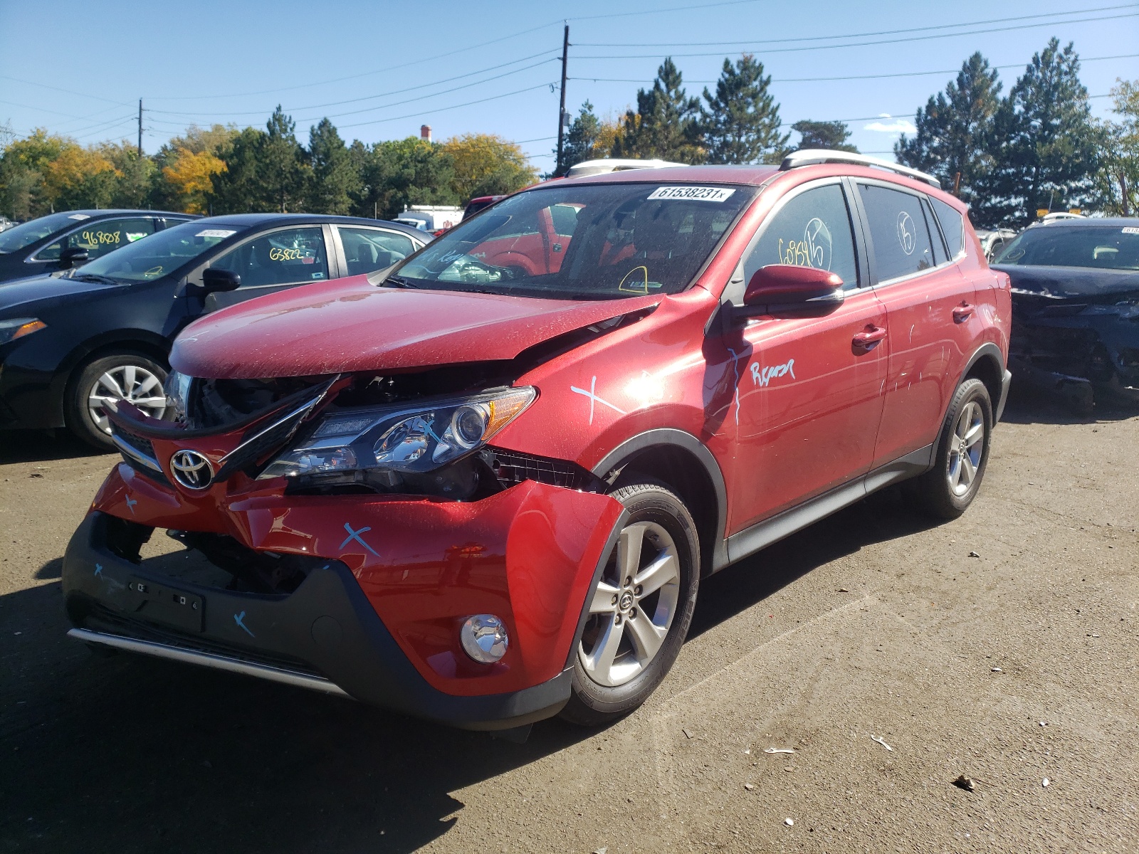 Photo 2 from auction – 2015 TOYOTA RAV4 XLE with VIN 2T3RFREV2FW325896