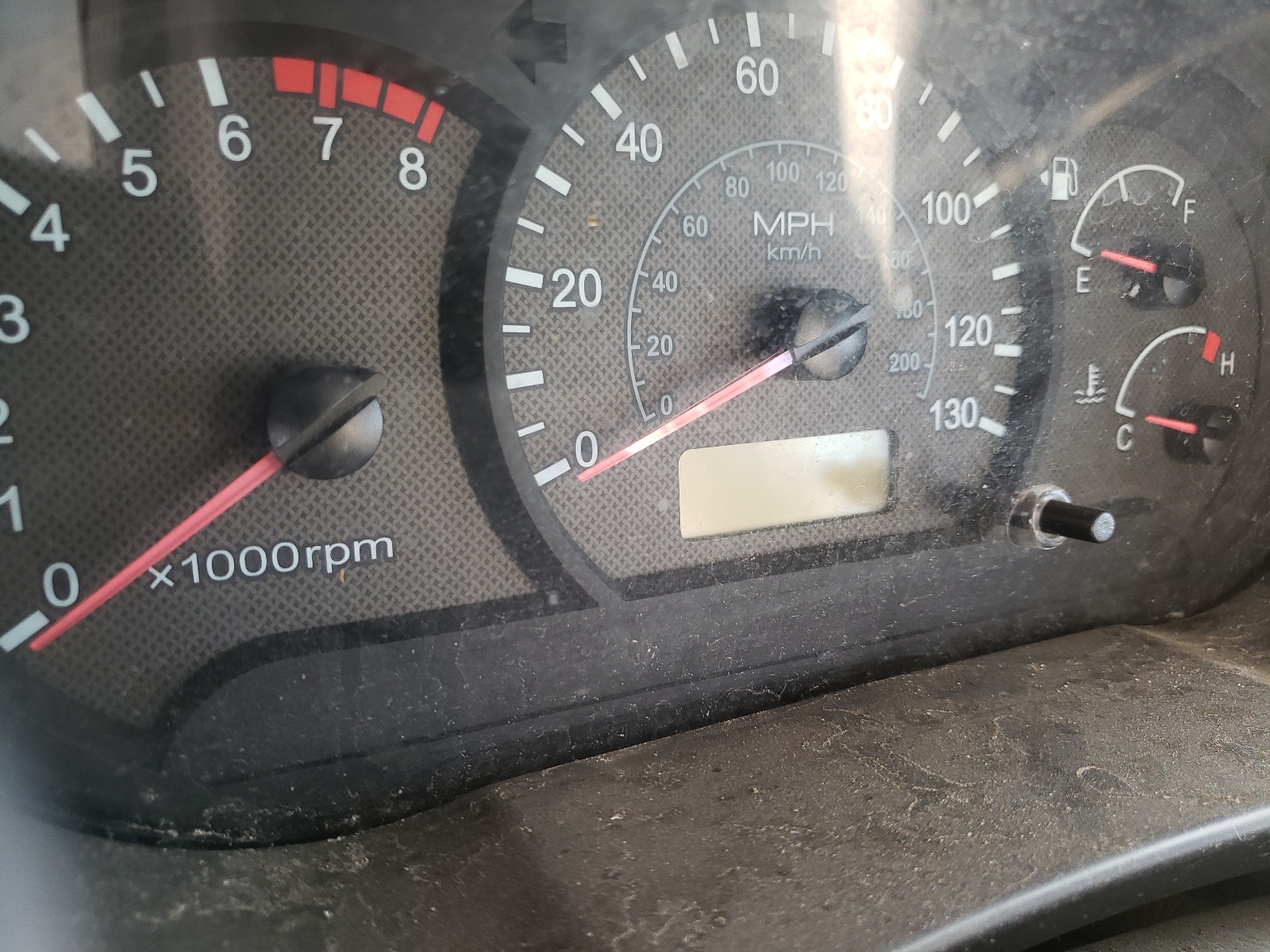 Photo 8 from auction – 2003 HYUNDAI ACCENT GL with VIN KMHCG45C93U446272