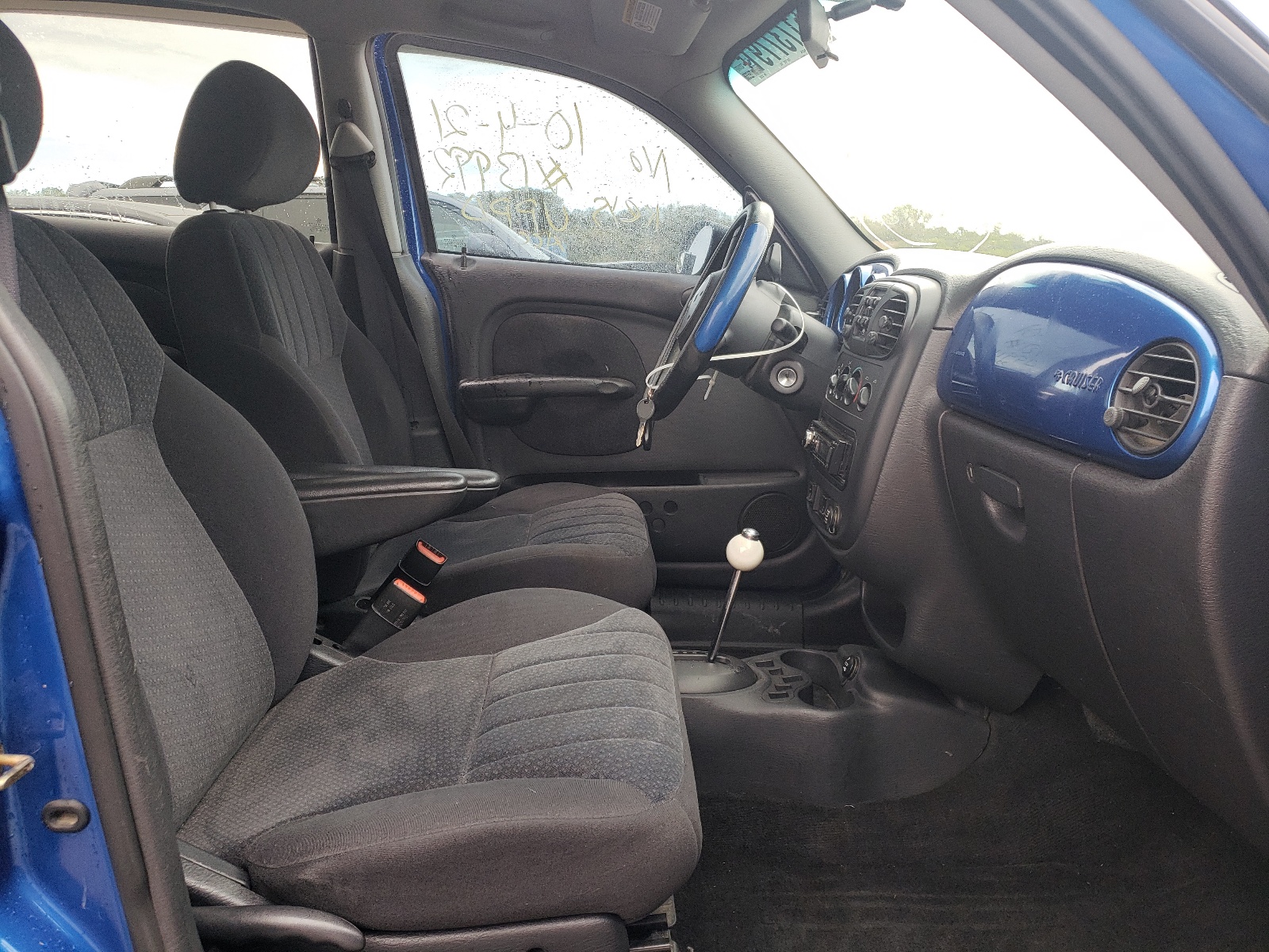 Photo 5 from auction – 2003 CHRYSLER PT CRUISER with VIN 3C4FY58B63T621238
