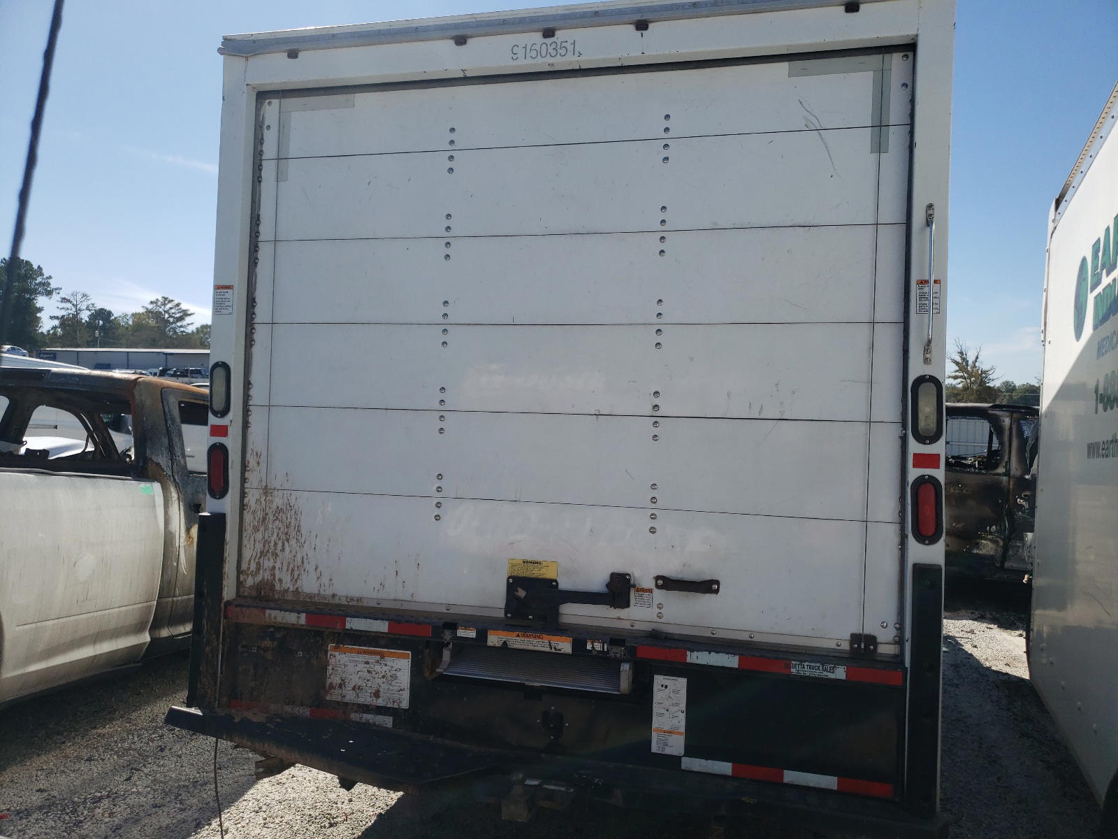 Photo 6 from auction – 2016 FORD ECONOLINE with VIN 1FDWE3FS2GDC37576
