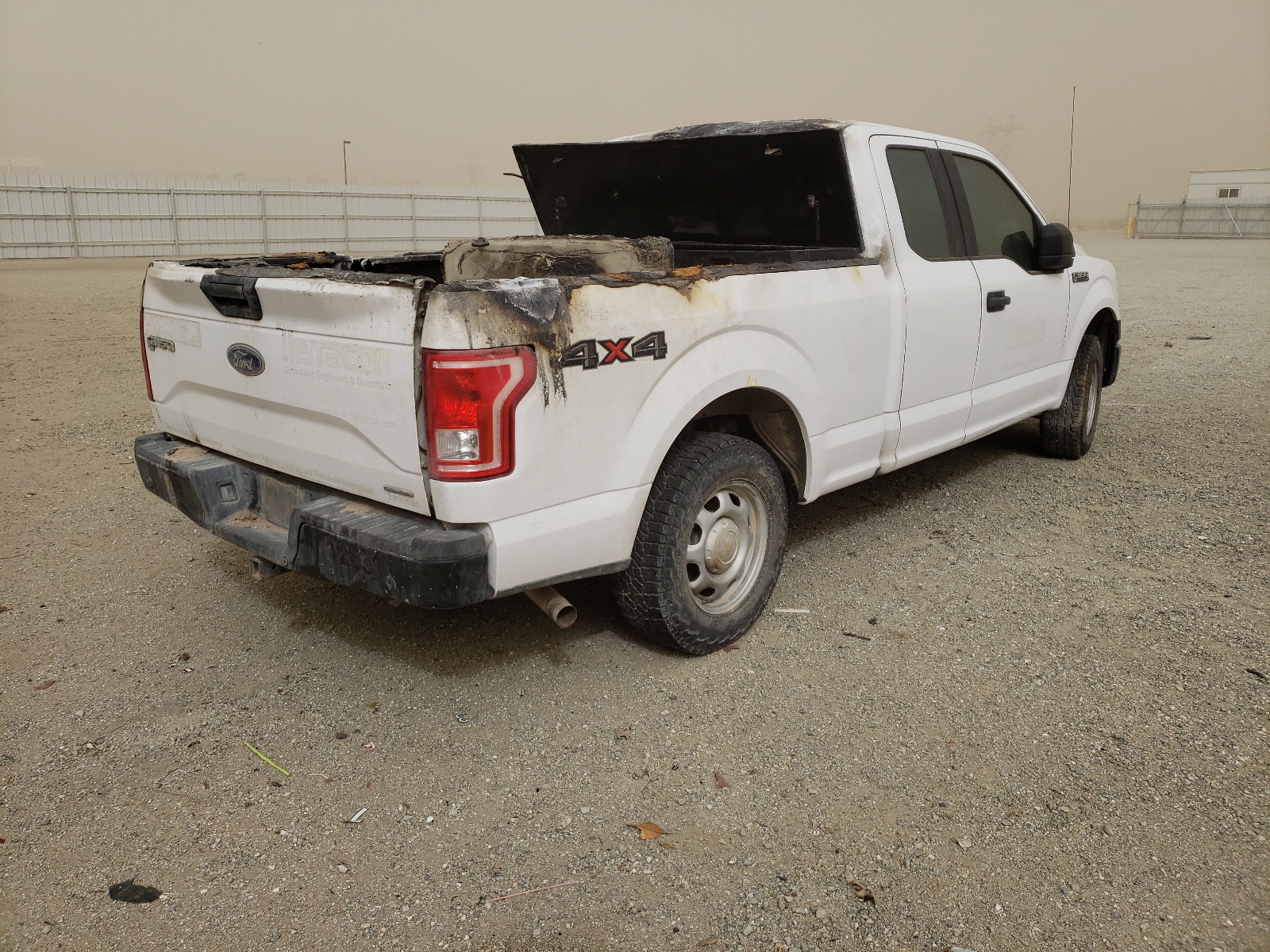 Photo 4 from auction – 2016 FORD F150 SUPER with VIN 1FTEX1E87GKE32993