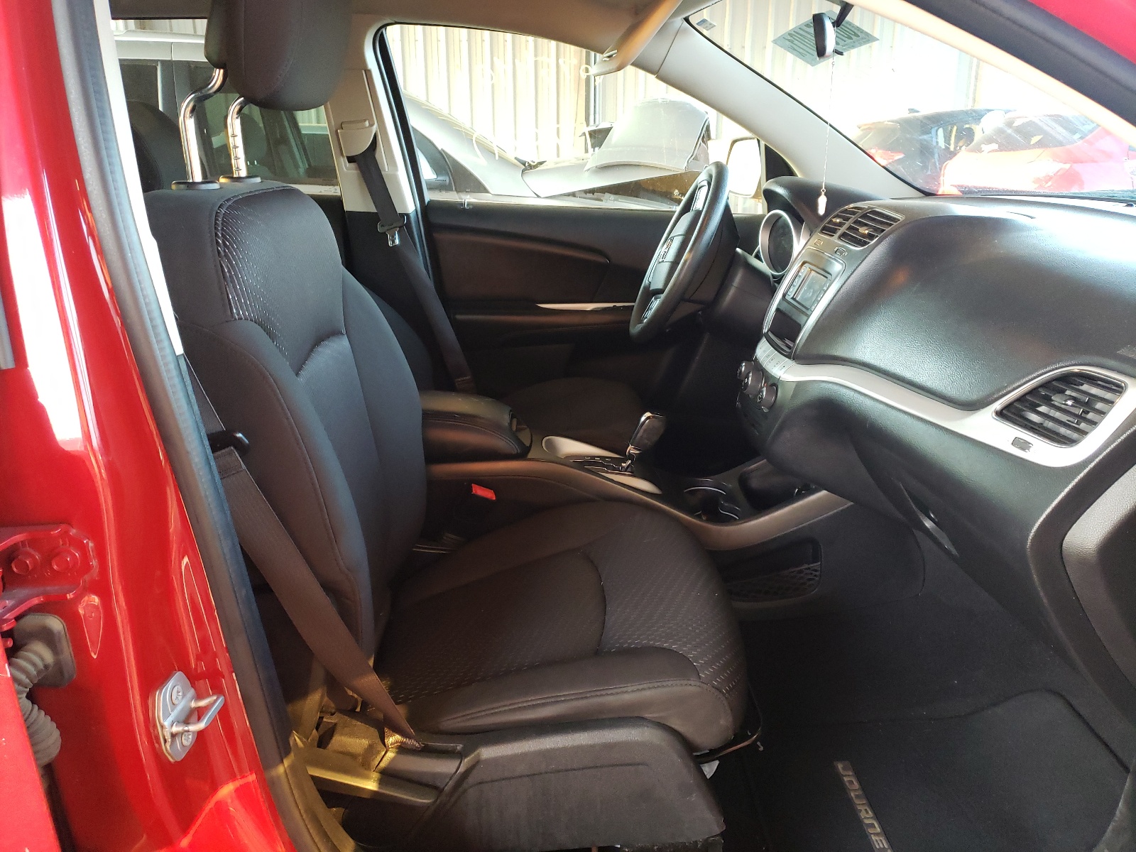Photo 5 from auction – 2017 DODGE JOURNEY SX with VIN 3C4PDCBG0HT523242