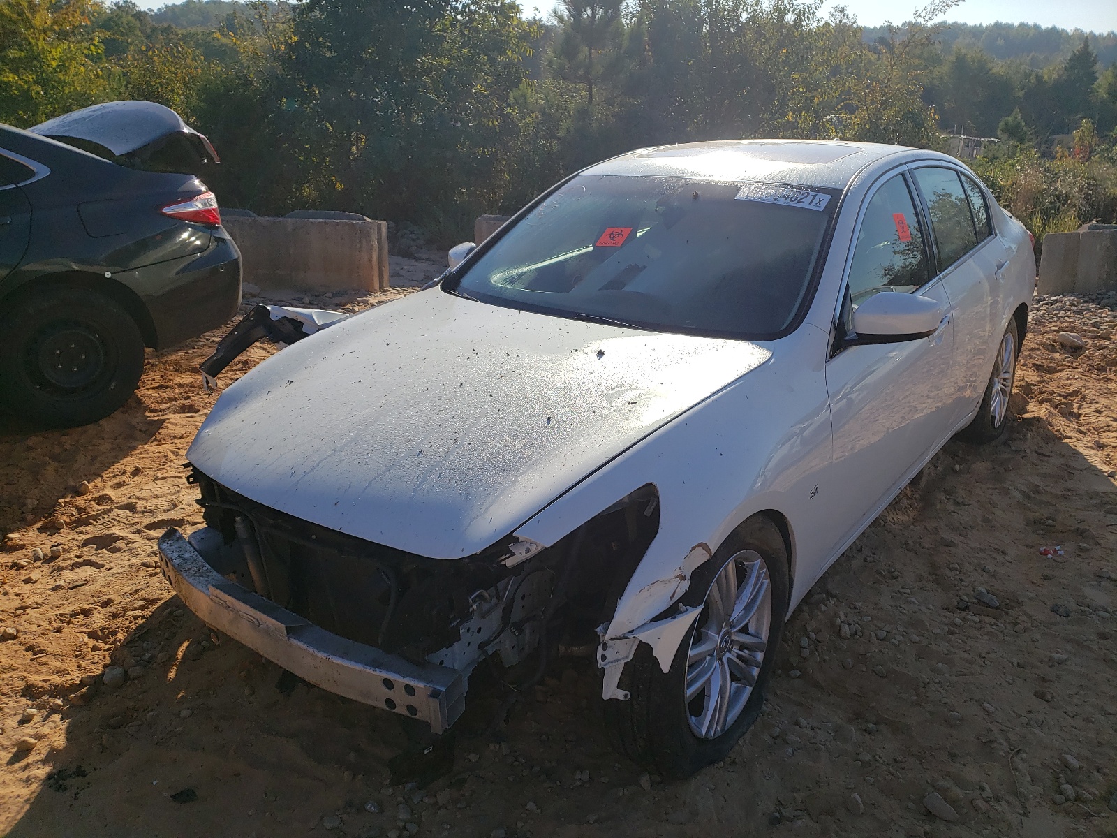 Photo 2 from auction – 2015 INFINITI Q40 with VIN JN1CV6AR2FM521272