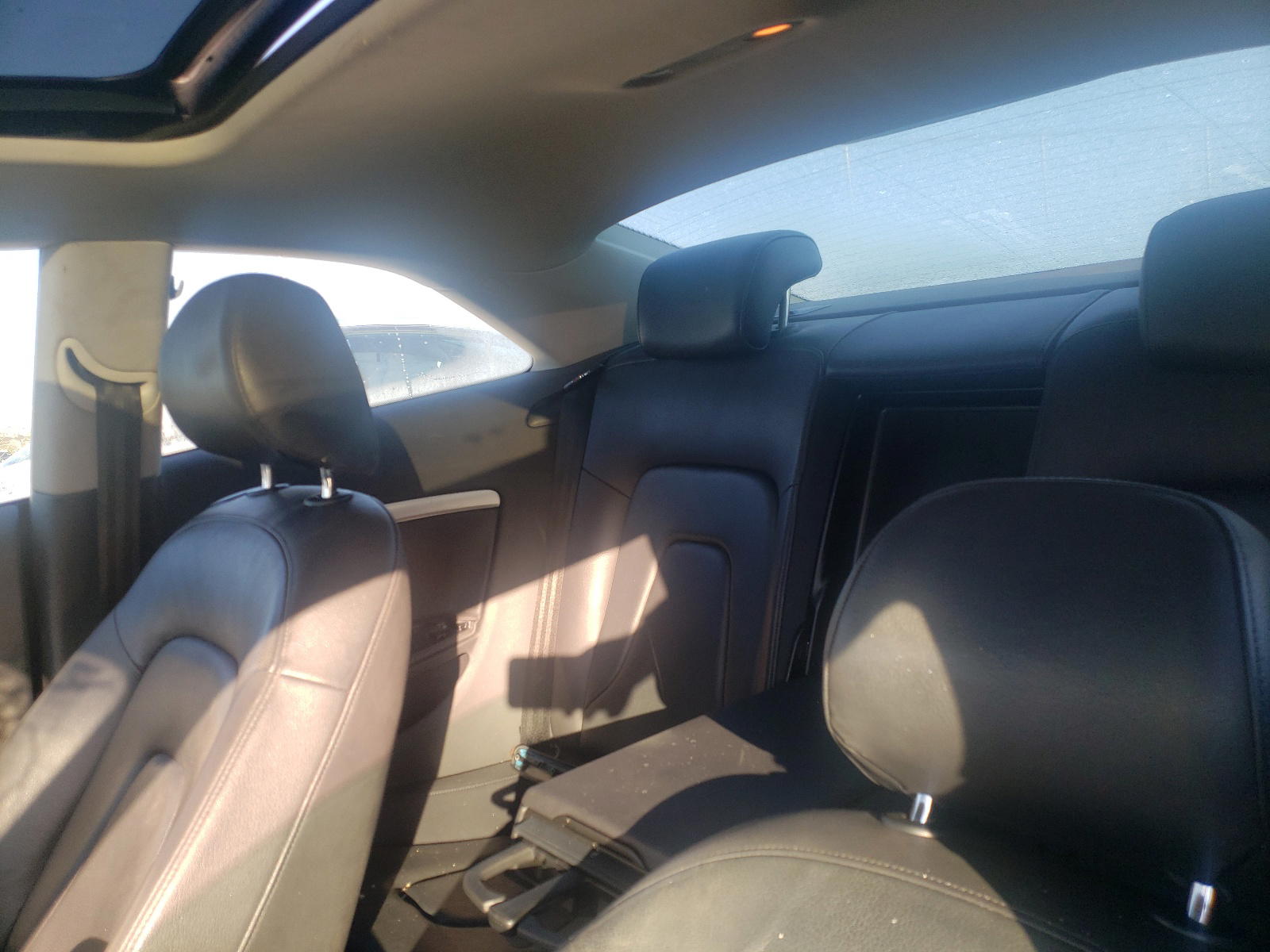 Photo 6 from auction – 2012 AUDI A5 PREMIUM with VIN WAUCFAFR4CA012106