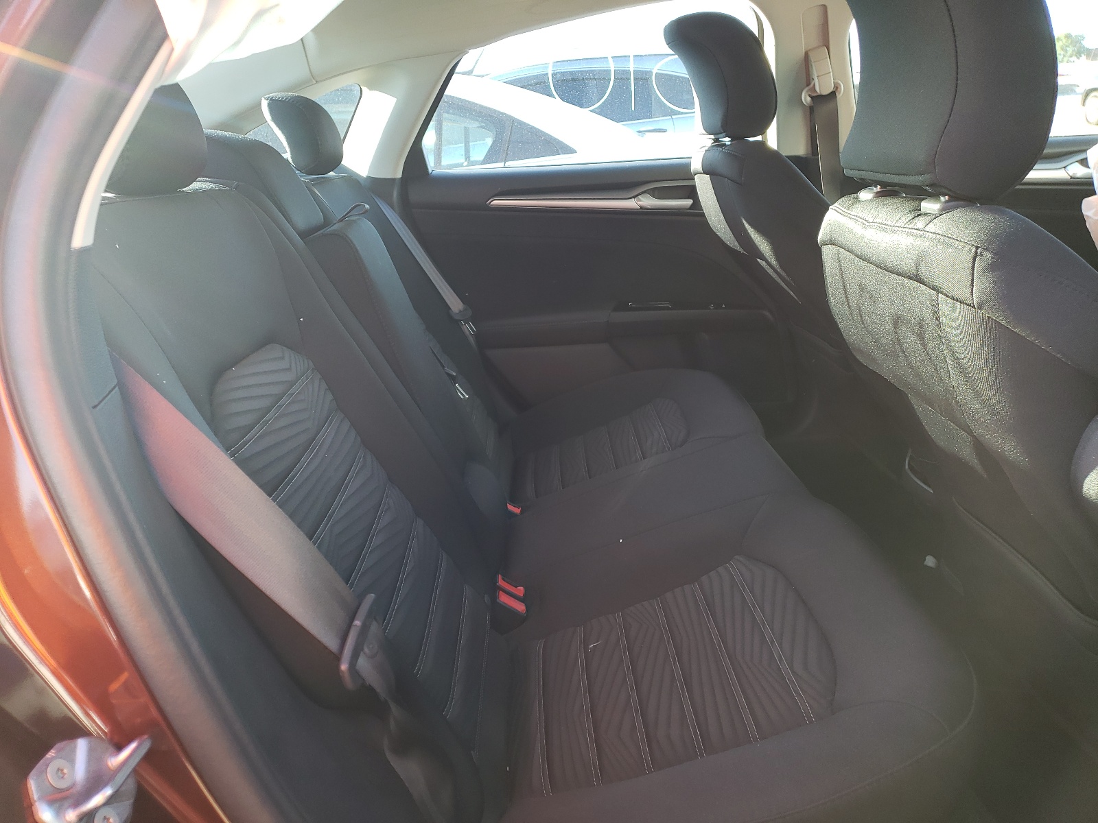 Photo 6 from auction – 2016 FORD FUSION SE with VIN 3FA6P0H72GR163921