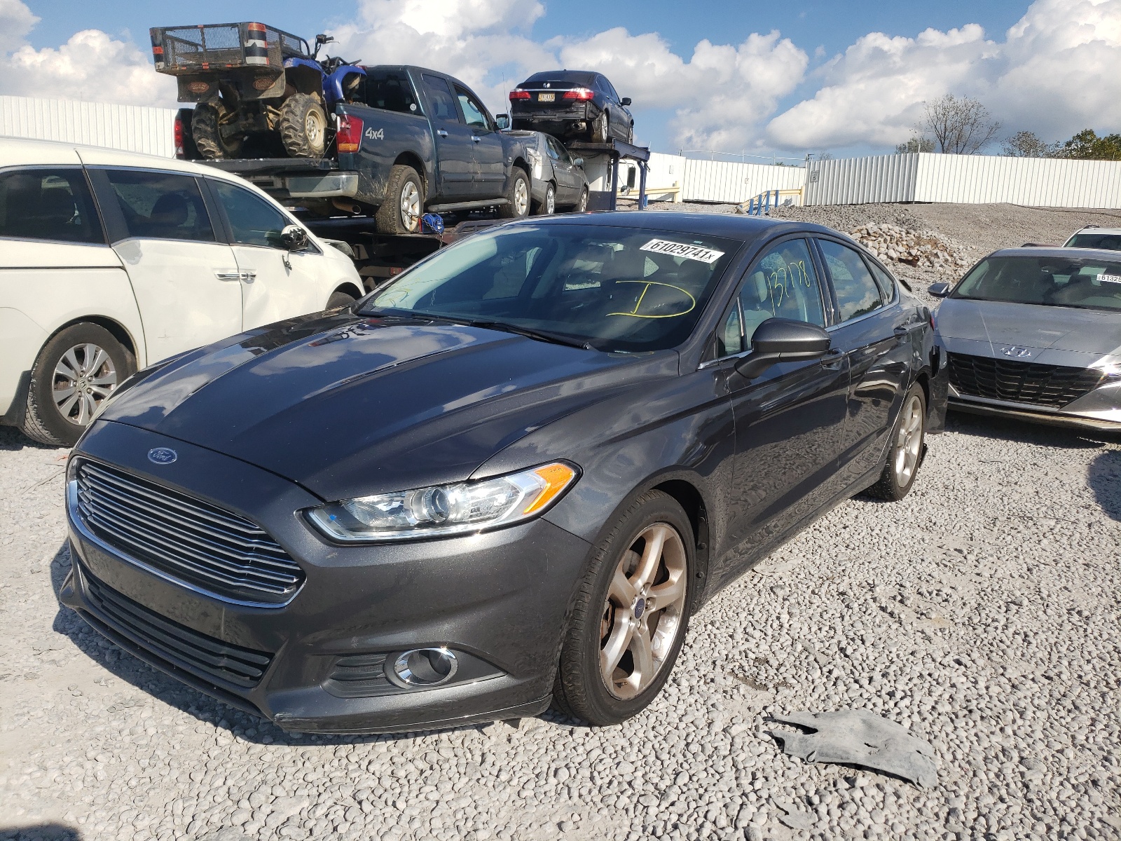 Photo 2 from auction – 2016 FORD FUSION S with VIN 3FA6P0G76GR129434