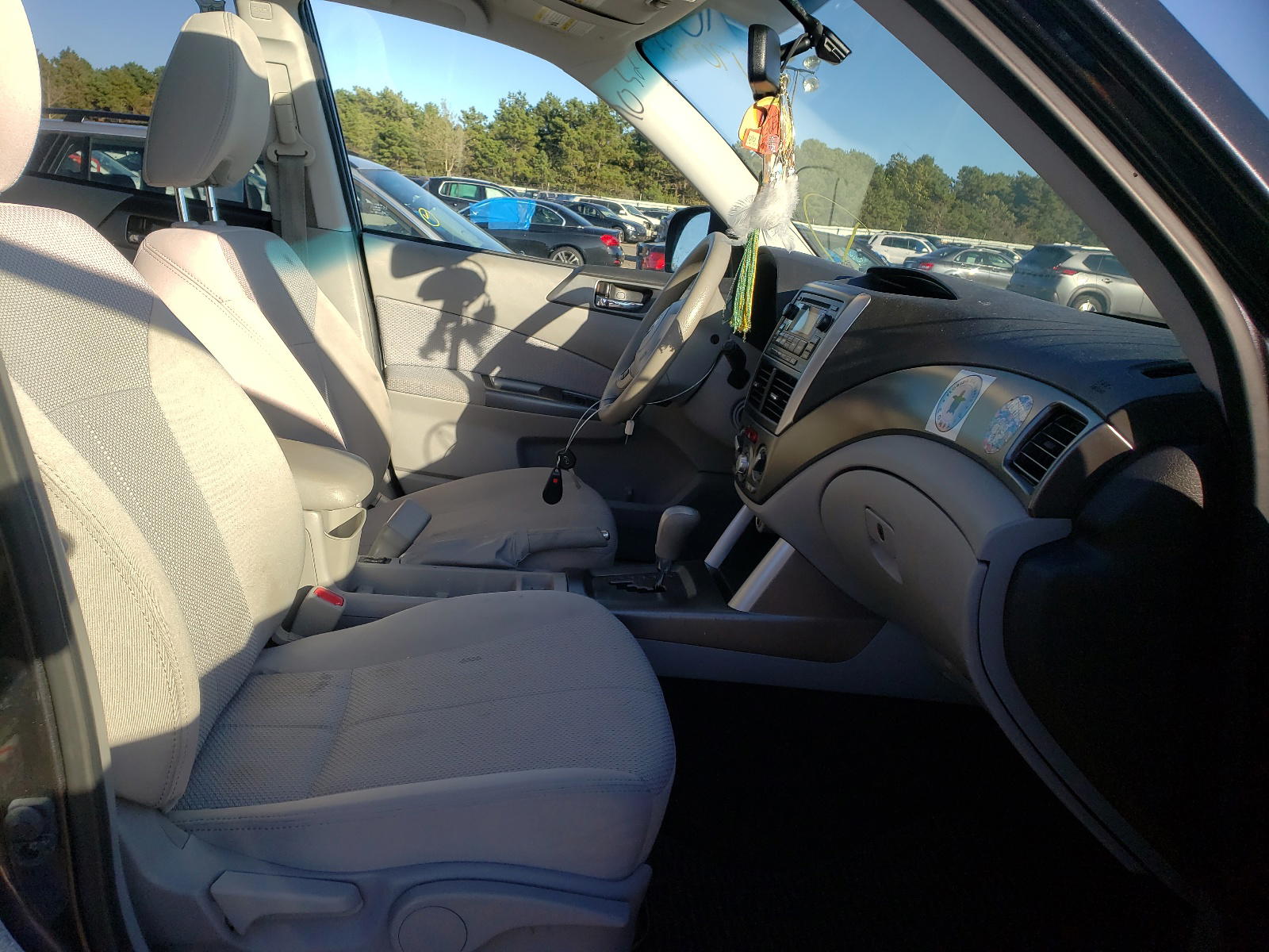 Photo 5 from auction – 2012 SUBARU FORESTER 2 with VIN JF2SHADC1CH424886