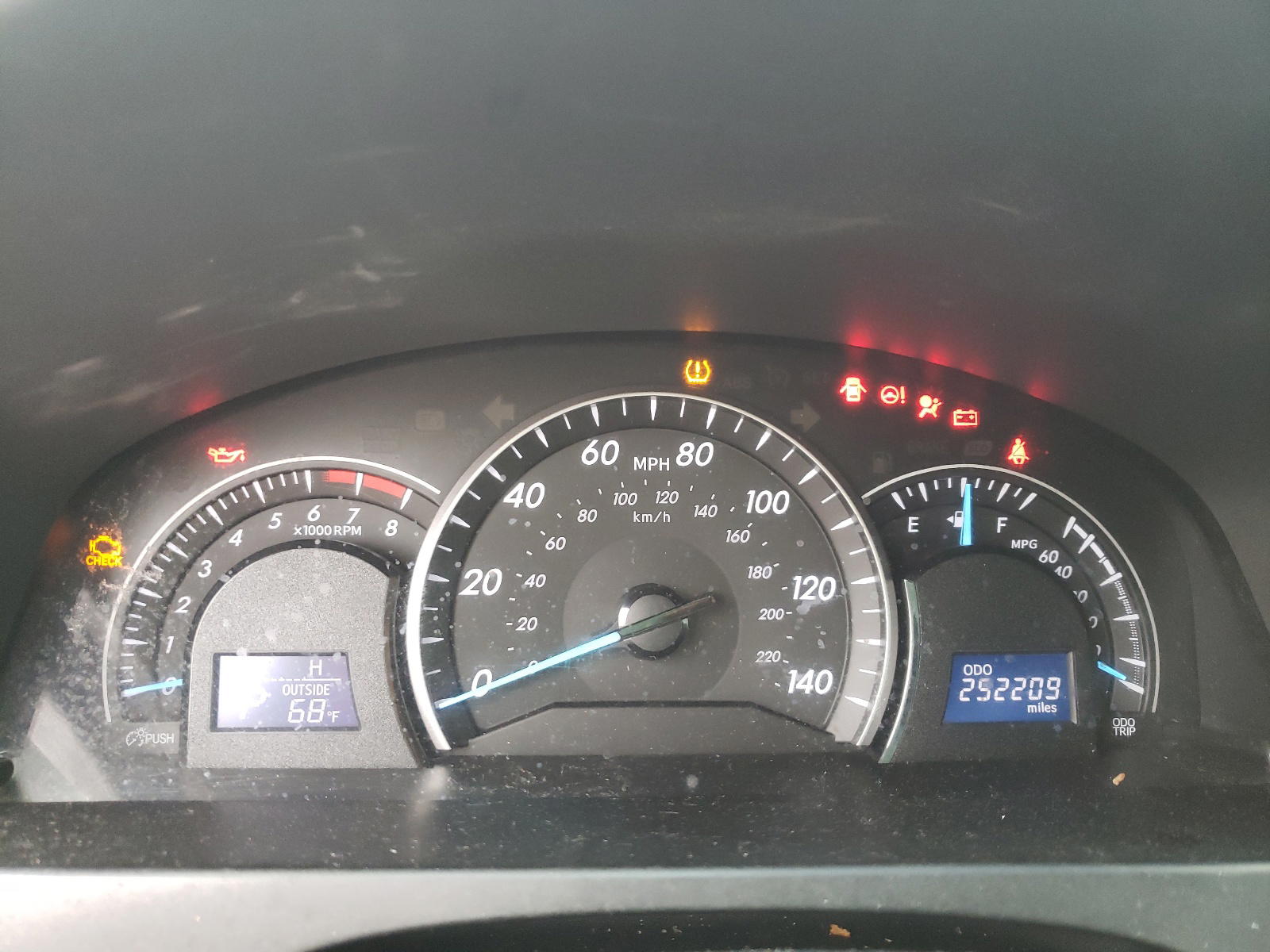 Photo 8 from auction – 2012 TOYOTA CAMRY BASE with VIN 4T4BF1FK2CR208272