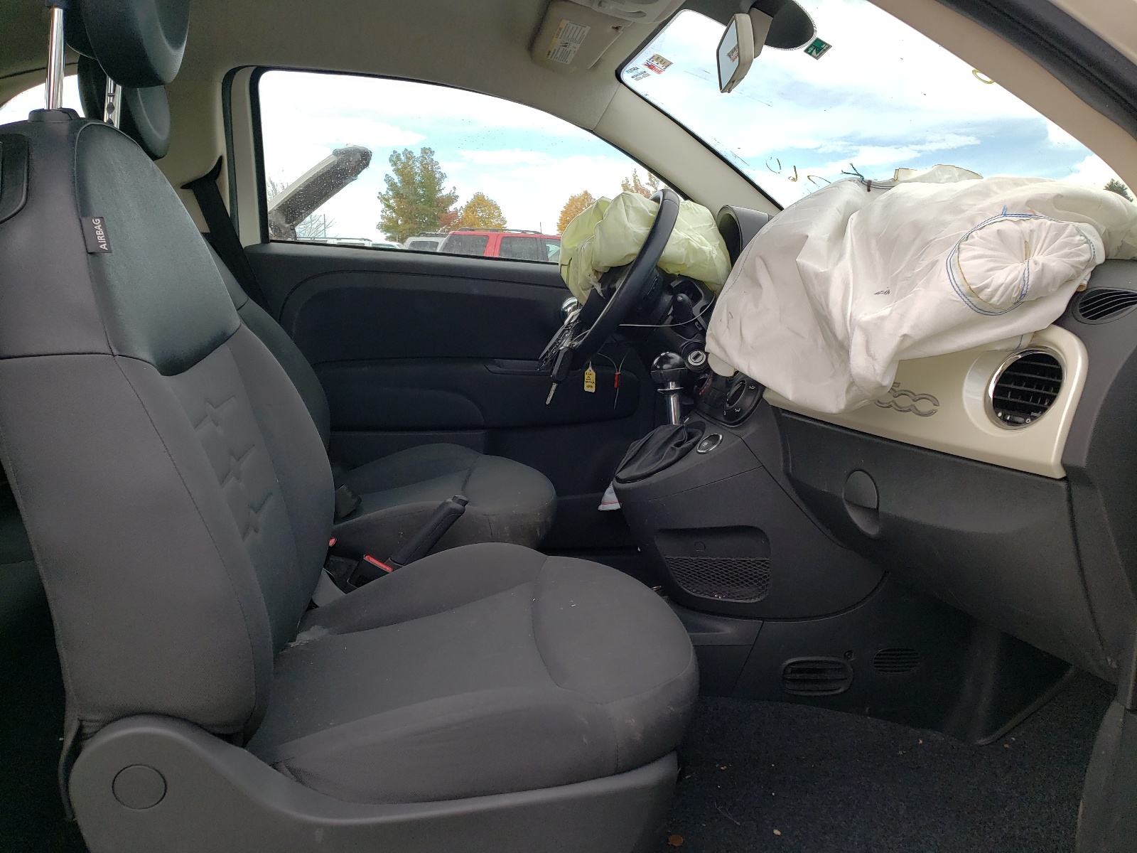 Photo 5 from auction – 2013 FIAT 500 POP with VIN 3C3CFFAR8DT741229