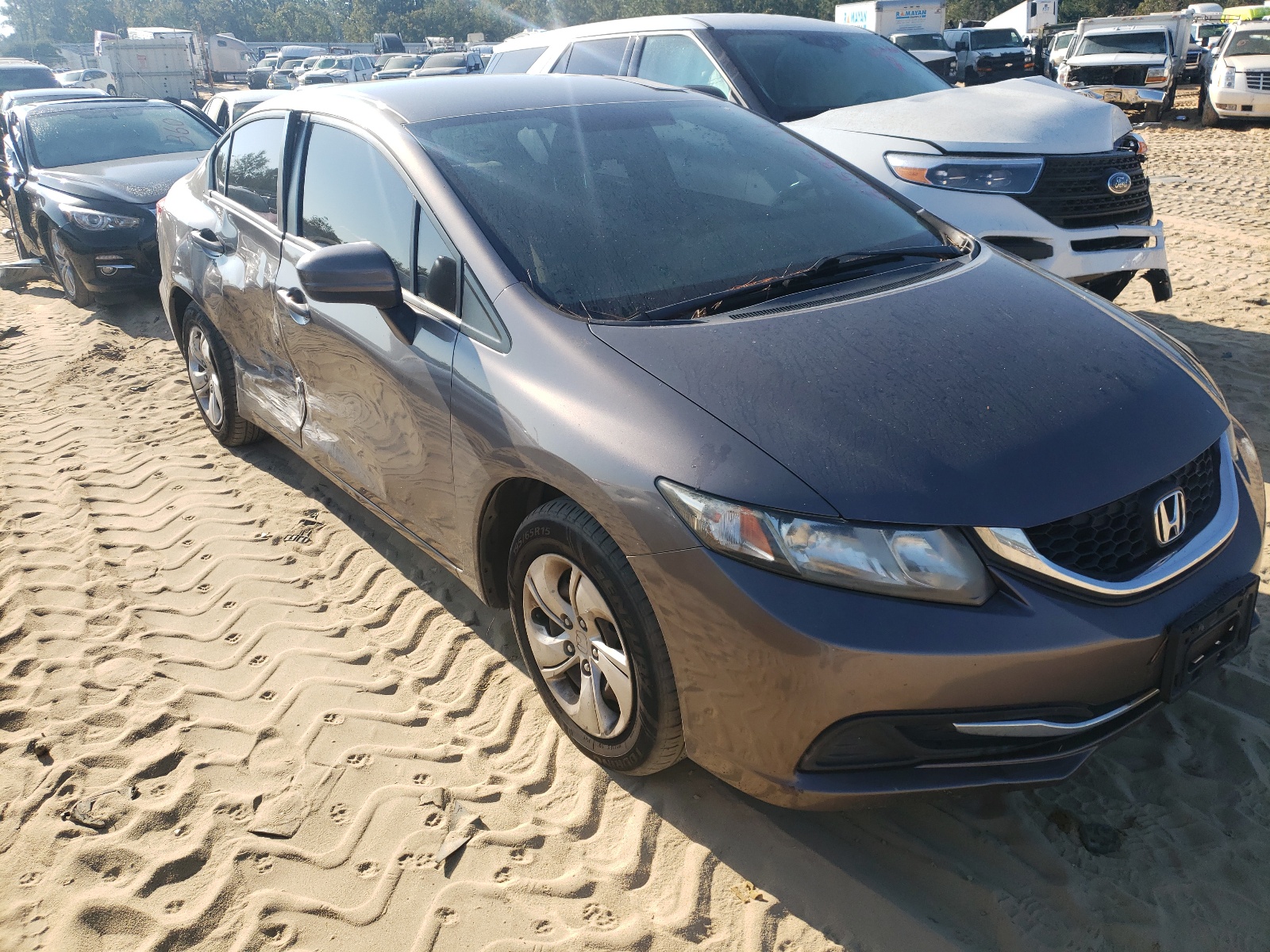 Photo 1 from auction – 2014 HONDA CIVIC LX with VIN 19XFB2F51EE256407