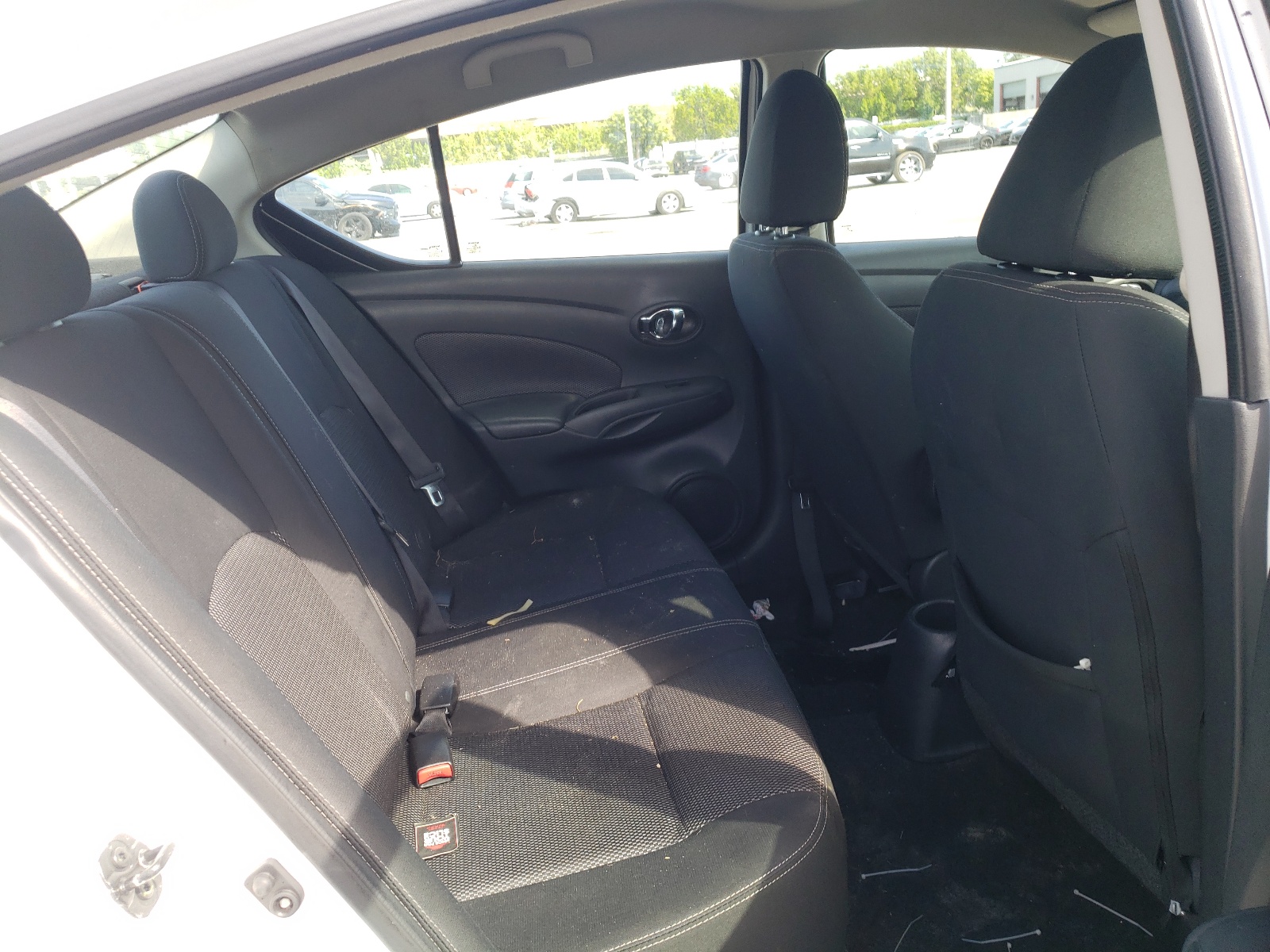 Photo 6 from auction – 2017 NISSAN VERSA S with VIN 3N1CN7AP6HL815873