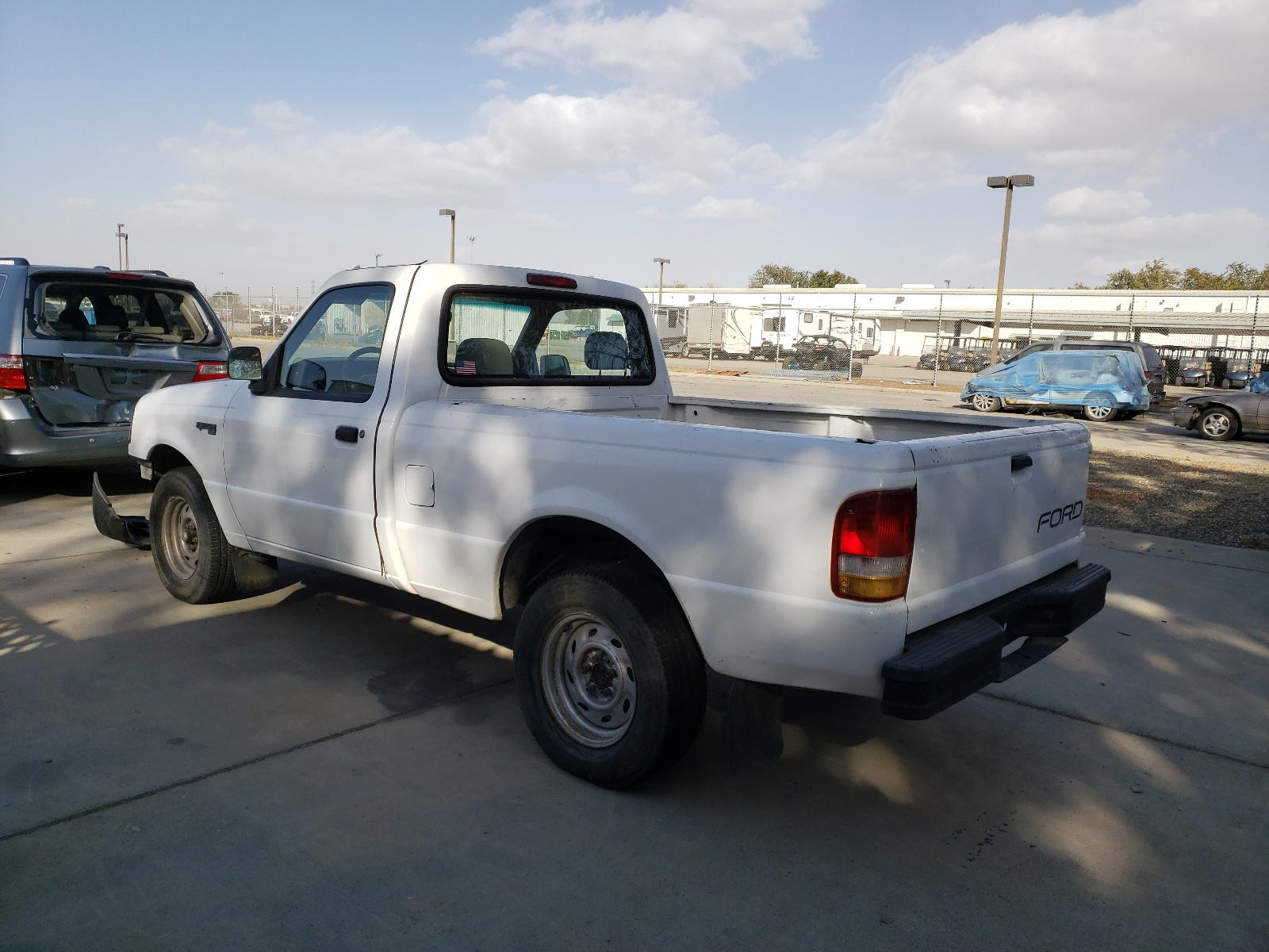 Photo 3 from auction – 1994 FORD RANGER with VIN 1FTCR10A7RUD02487