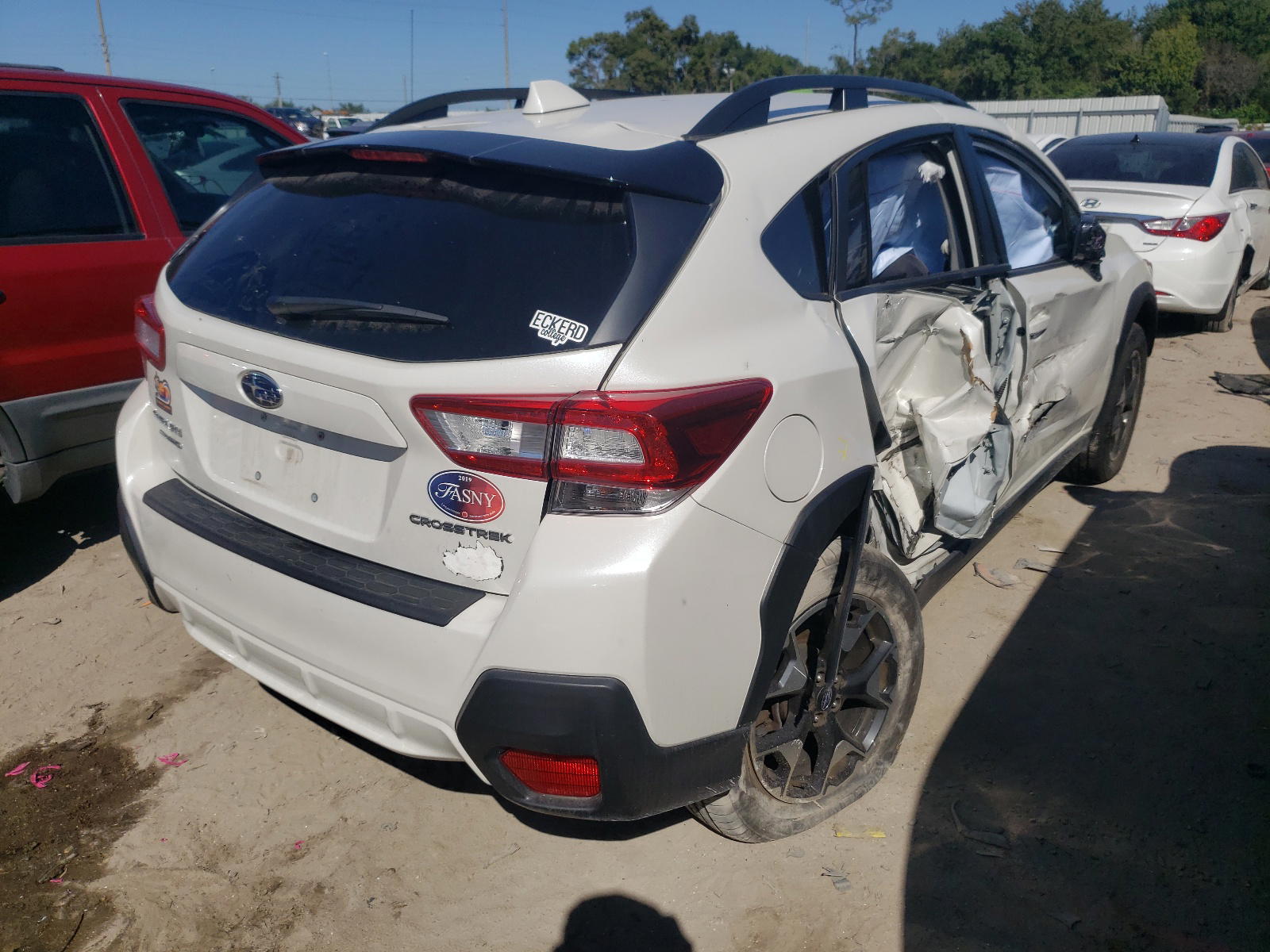Photo 4 from auction – 2019 SUBARU CROSSTREK with VIN JF2GTAEC1K8257429