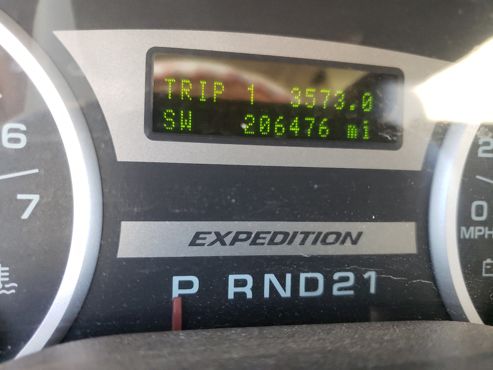 Zdjęcie 8 z aukcji – 2006 FORD EXPEDITION z VIN 1FMPU19566LA80432