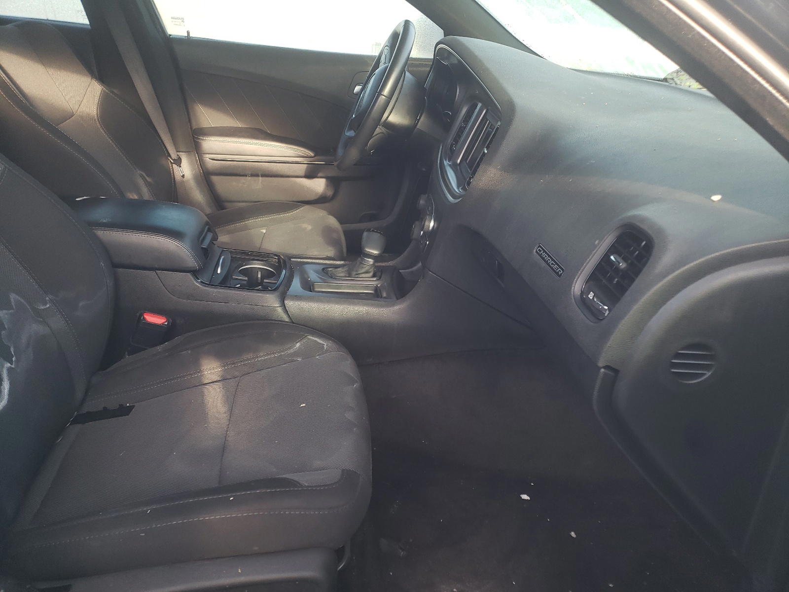 Photo 5 from auction – 2019 DODGE CHARGER SX with VIN 2C3CDXBG3KH522743