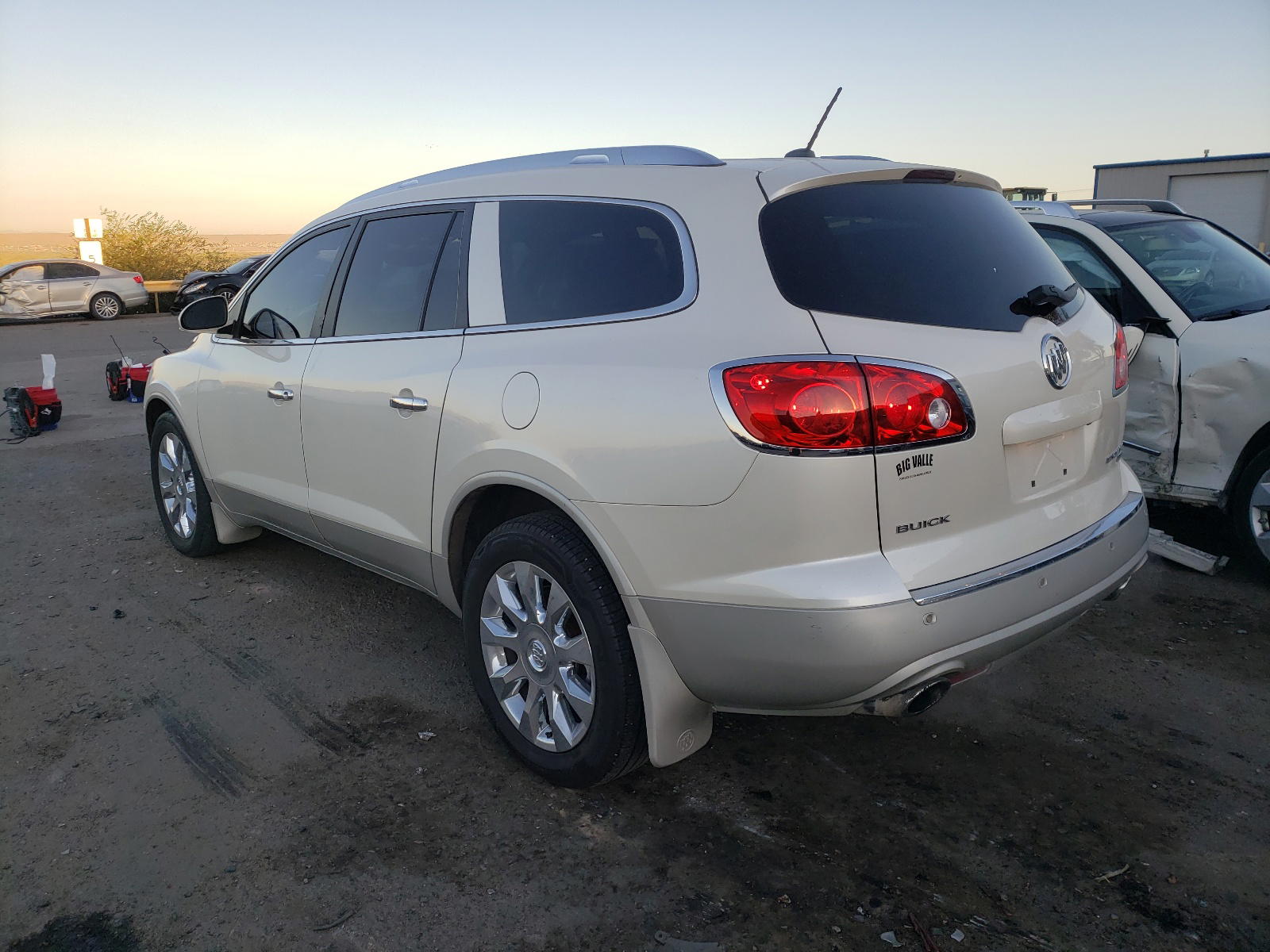 Photo 3 from auction – 2011 BUICK ENCLAVE CX with VIN 5GAKRCED1BJ343488