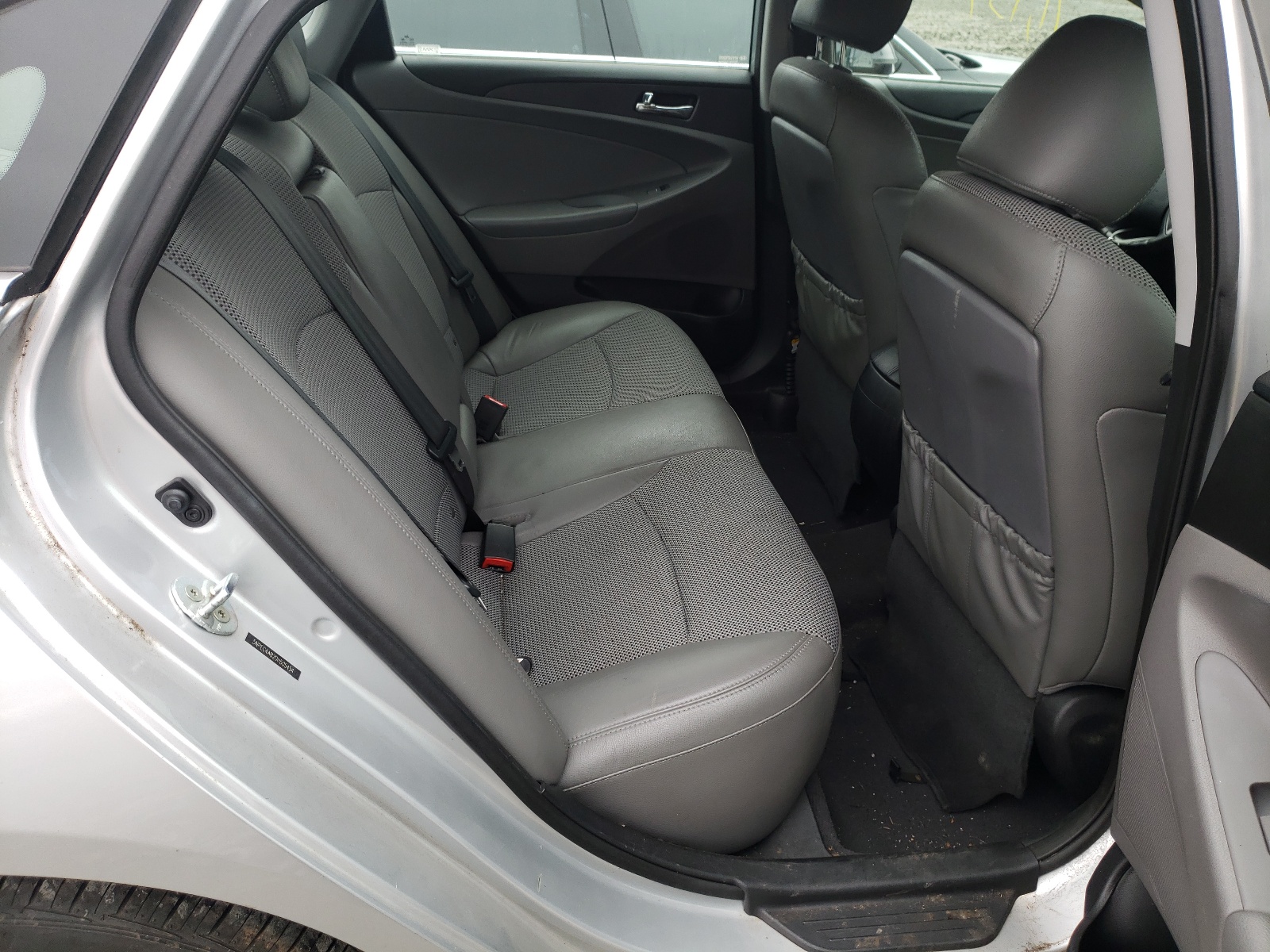 Photo 6 from auction – 2013 HYUNDAI SONATA SE with VIN 5NPEC4AB2DH505454