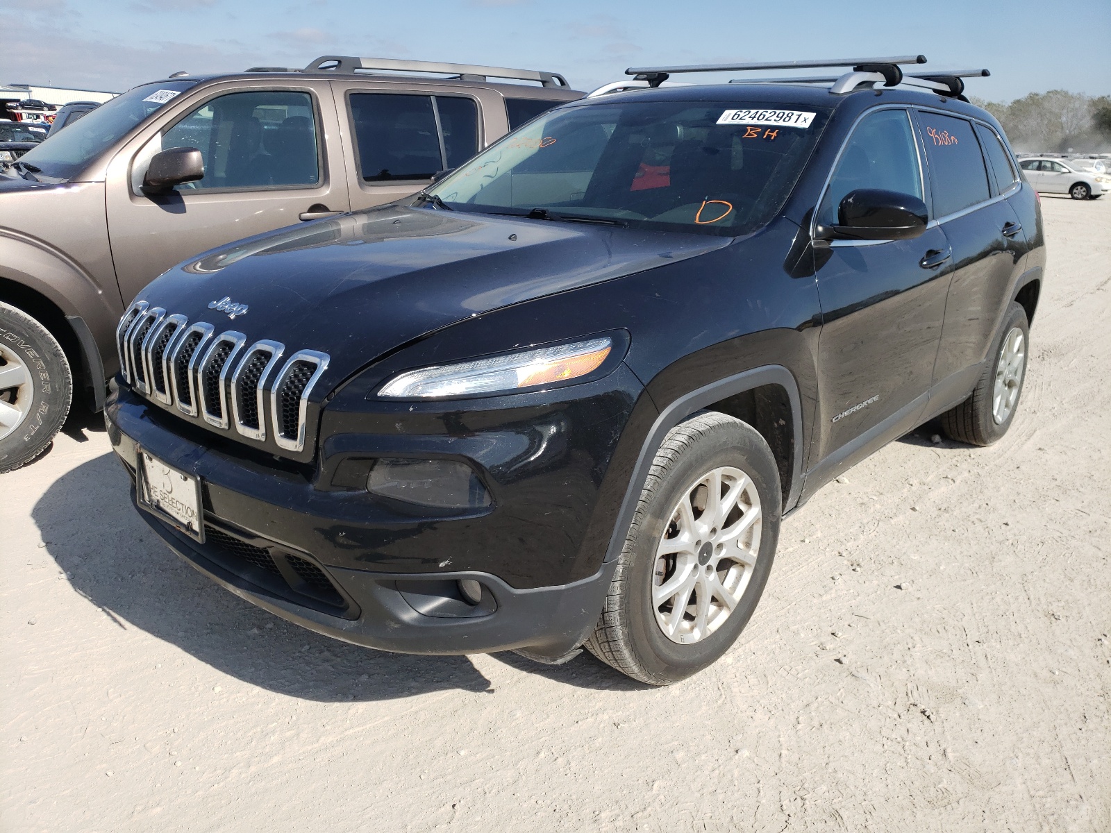 Photo 2 from auction – 2015 JEEP CHEROKEE L with VIN 1C4PJMCB7FW772050