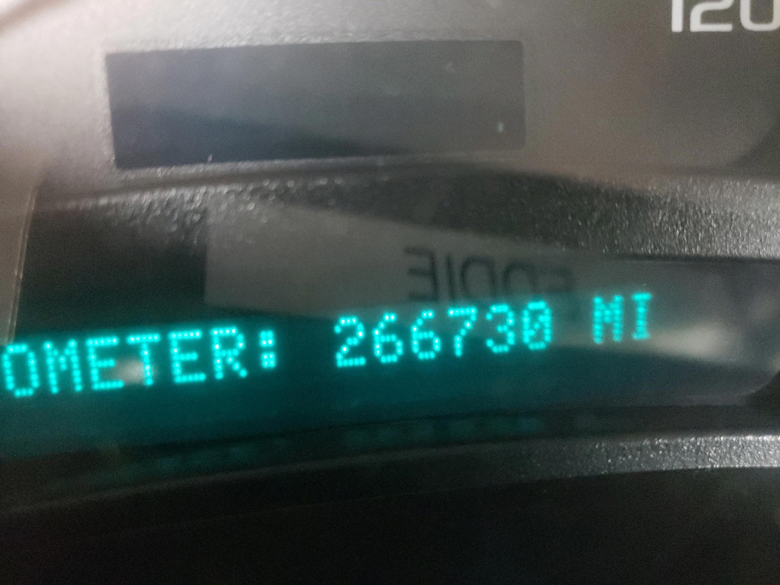 Photo 8 from auction – 2005 CHEVROLET SILVERADO with VIN 2GCEC13T551324601