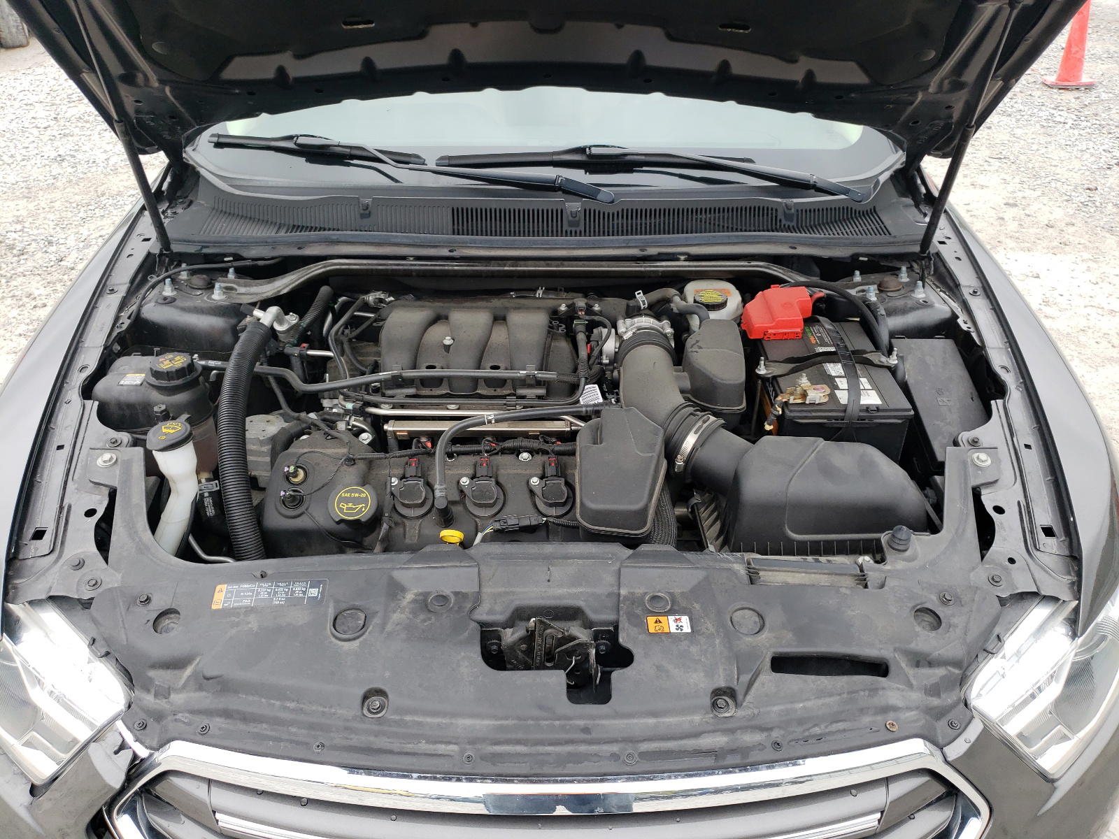 Photo 7 from auction – 2016 FORD TAURUS LIM with VIN 1FAHP2F8XGG114246