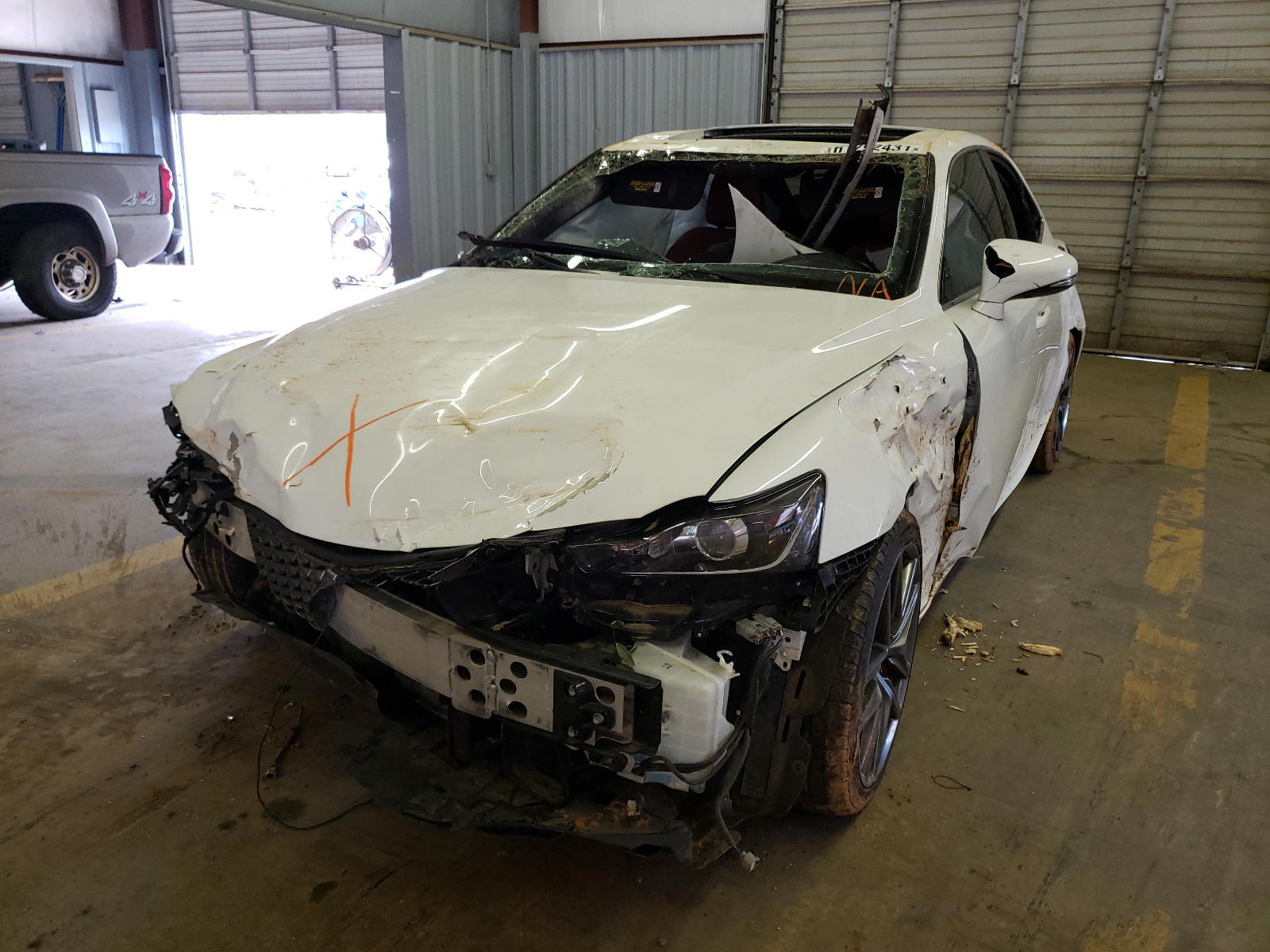Photo 2 from auction – 2017 LEXUS IS 200T with VIN JTHBA1D22H5045476