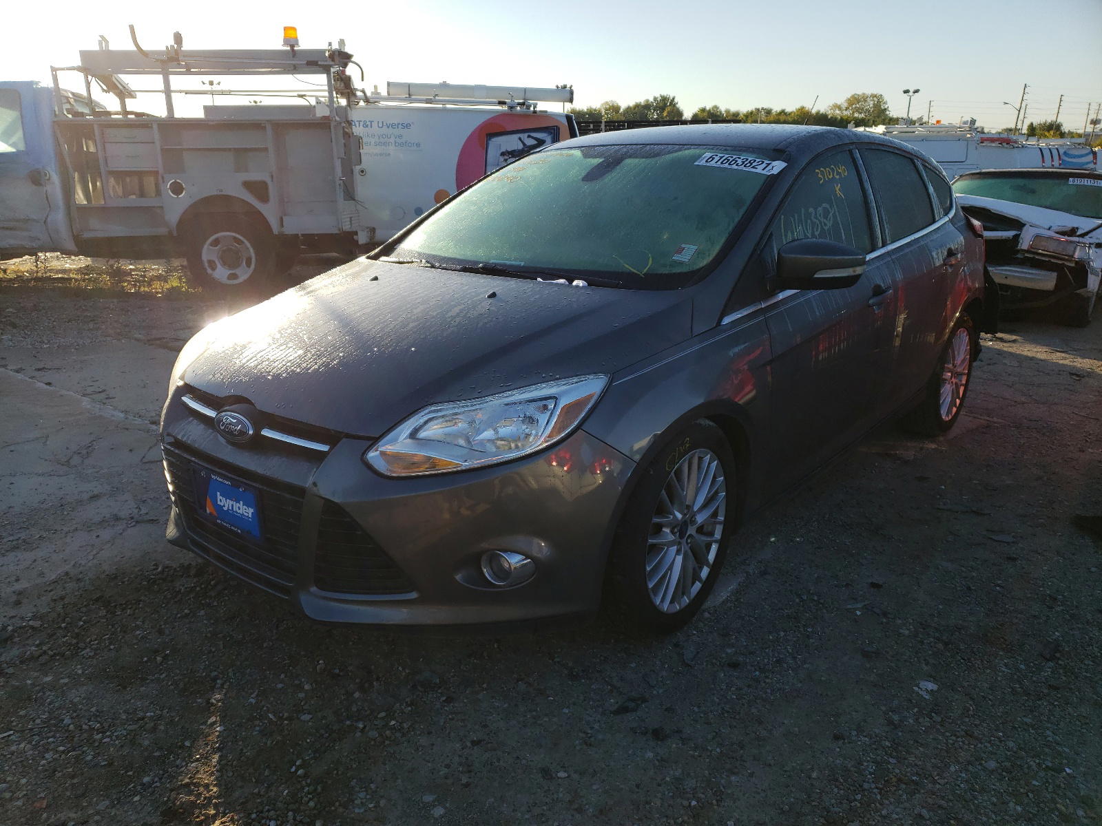 Photo 2 from auction – 2012 FORD FOCUS SEL with VIN 1FAHP3M29CL370240