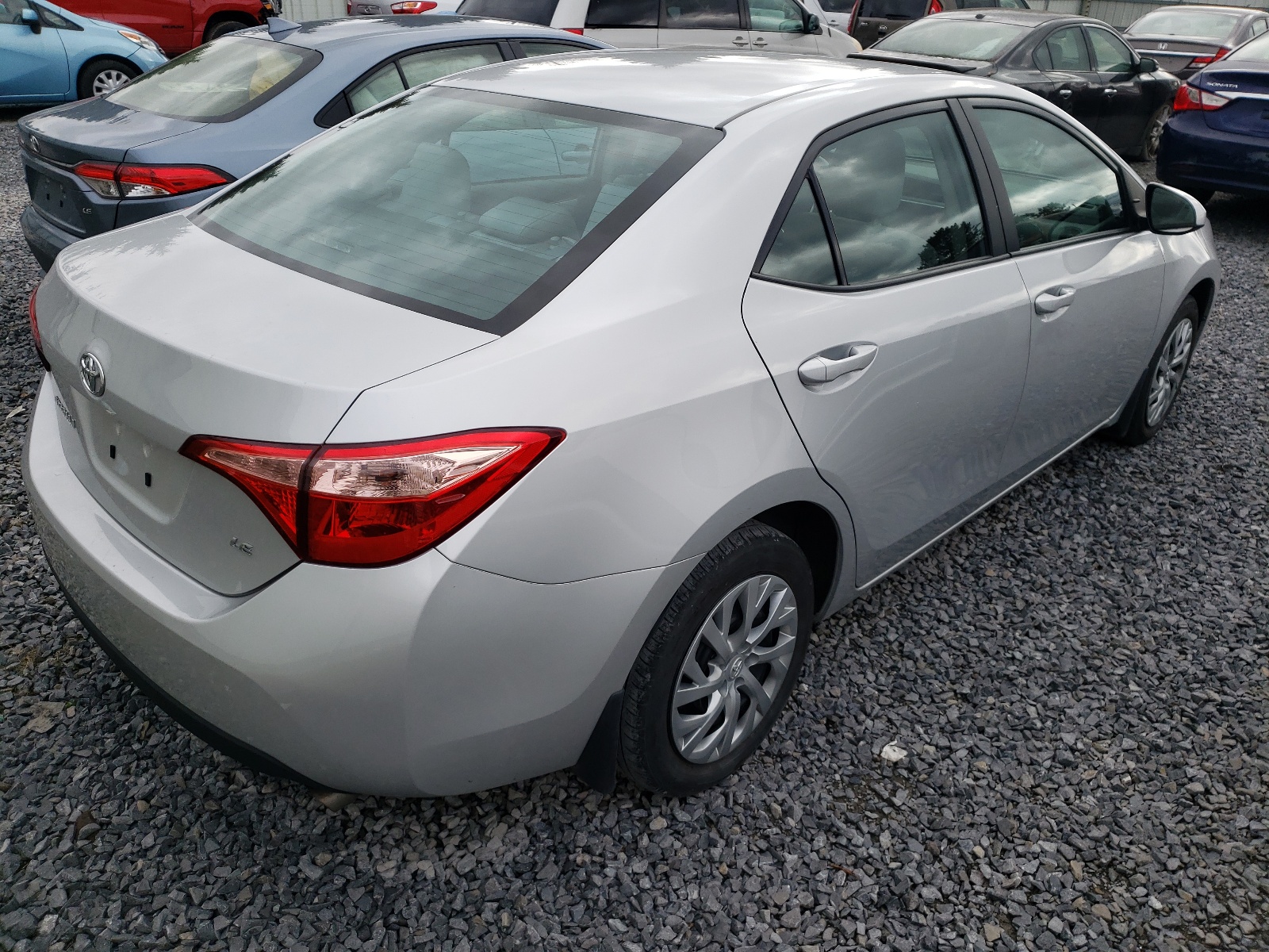 Photo 4 from auction – 2018 TOYOTA COROLLA L with VIN 2T1BURHE2JC011476