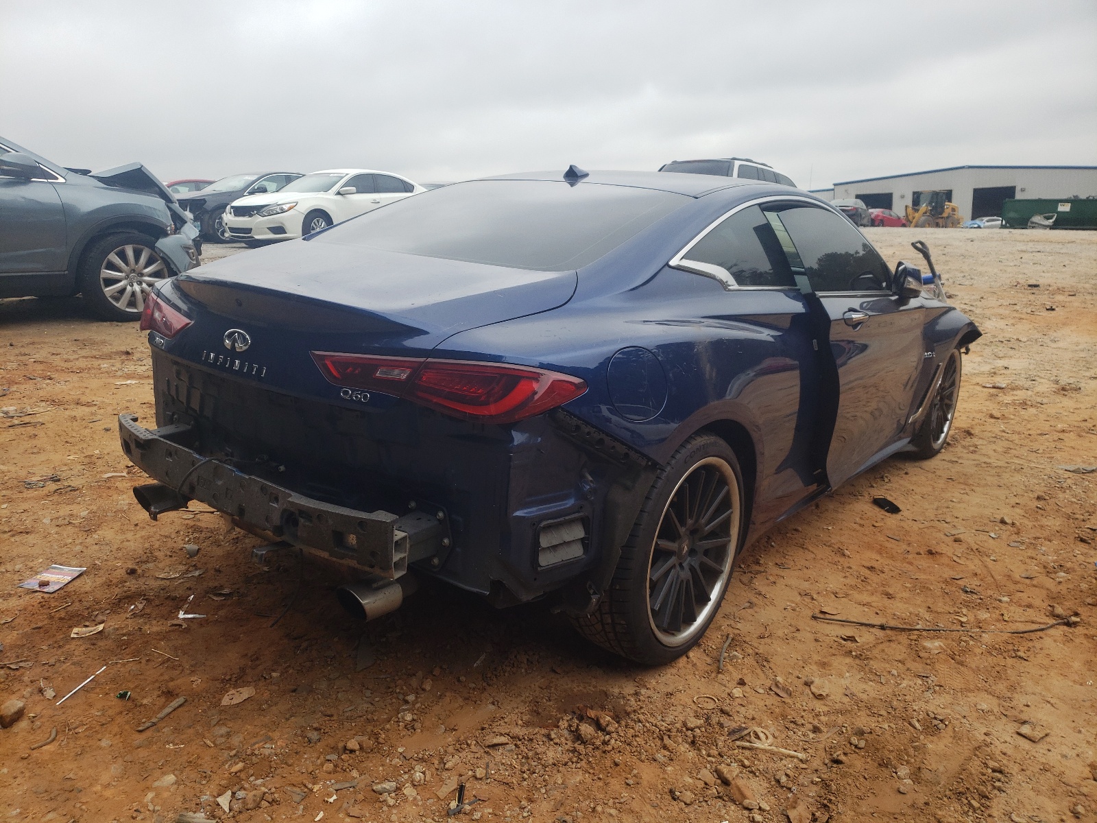 Photo 4 from auction – 2017 INFINITI Q60 PREMIU with VIN JN1EV7EL2HM554179