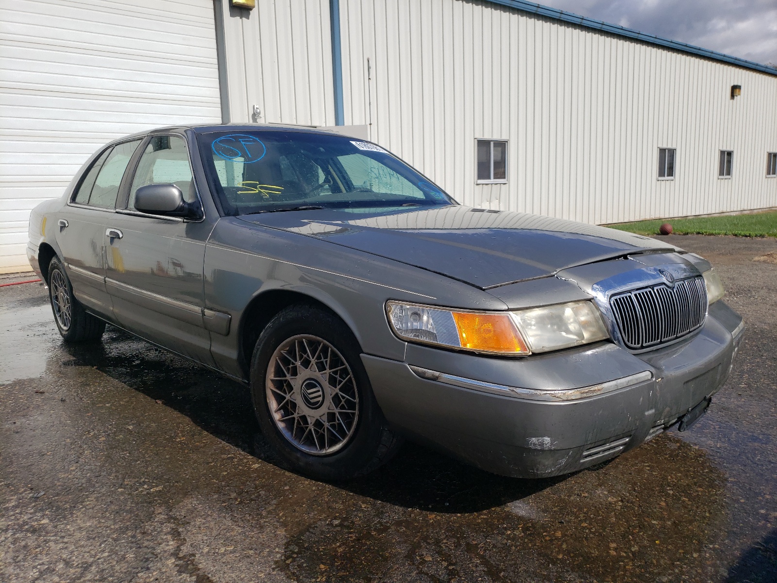 Photo 1 from auction – 2000 MERCURY GRAND MARQ with VIN 2MEFM74W6YX661758