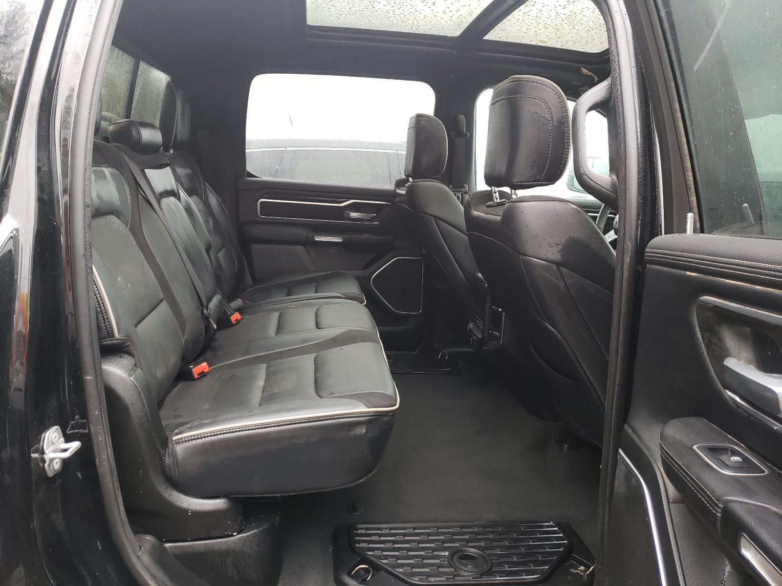 Photo 6 from auction – 2021 RAM 1500 LARAM with VIN 1C6SRFJT1MN734186