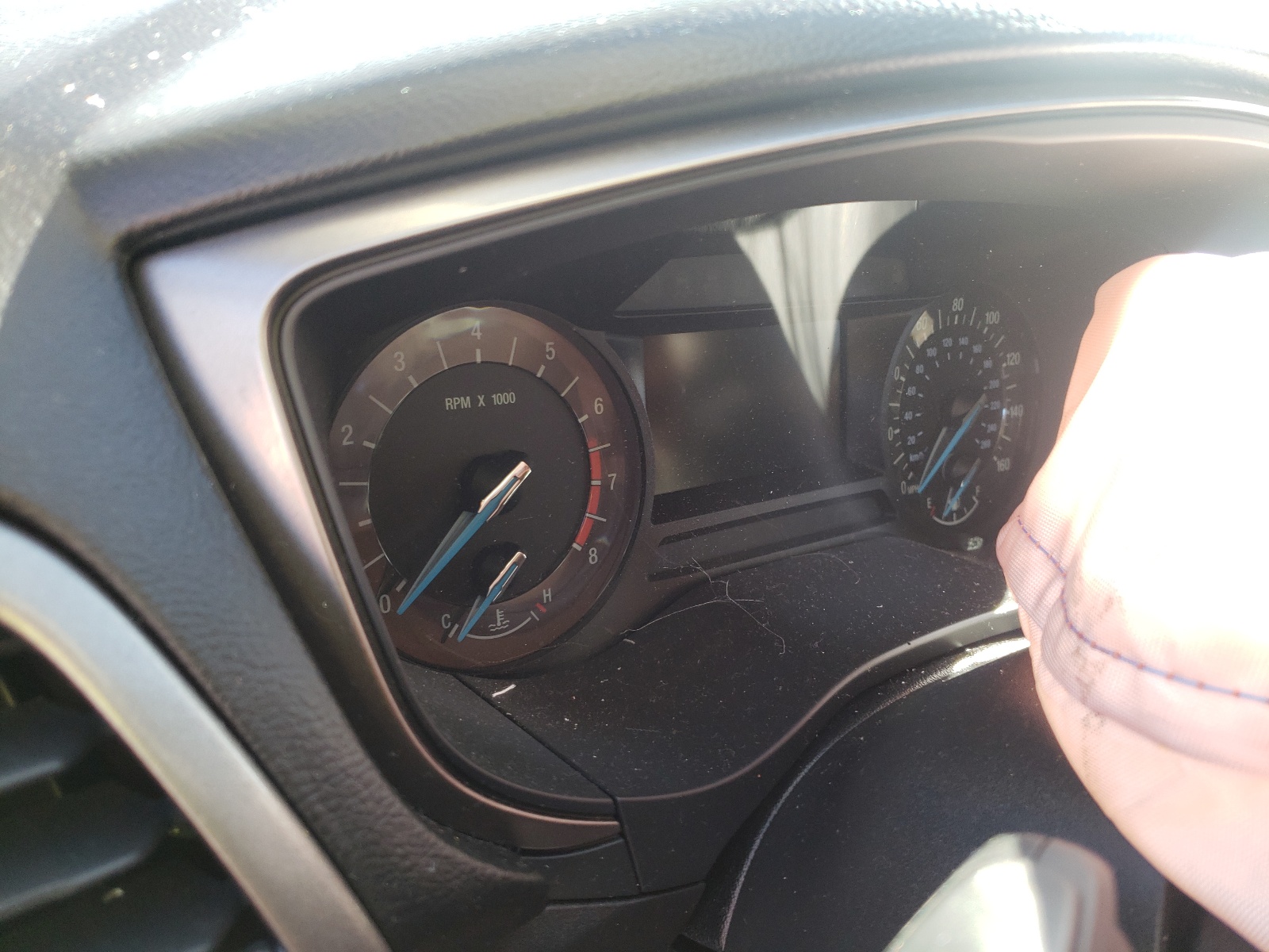 Photo 8 from auction – 2017 FORD FUSION SE with VIN 3FA6P0HD8HR271340