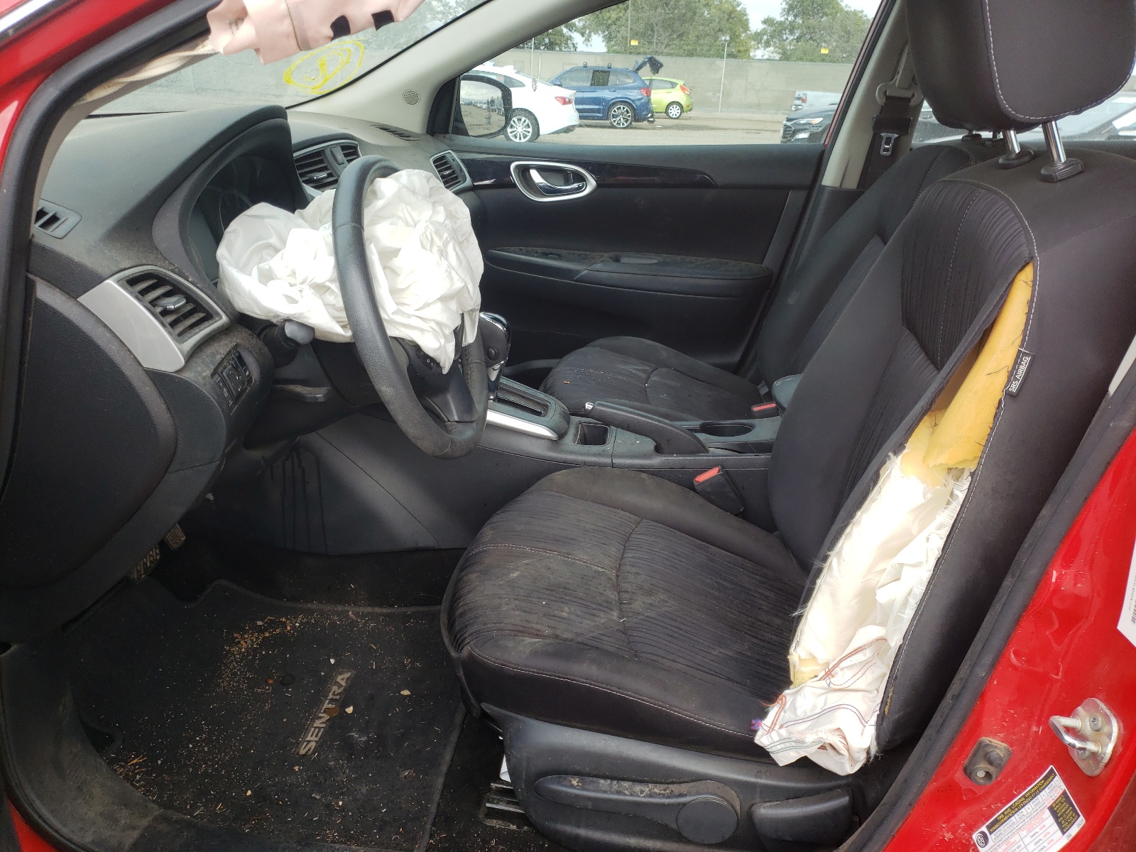 Photo 5 from auction – 2017 NISSAN SENTRA S with VIN 3N1AB7AP2HY343884