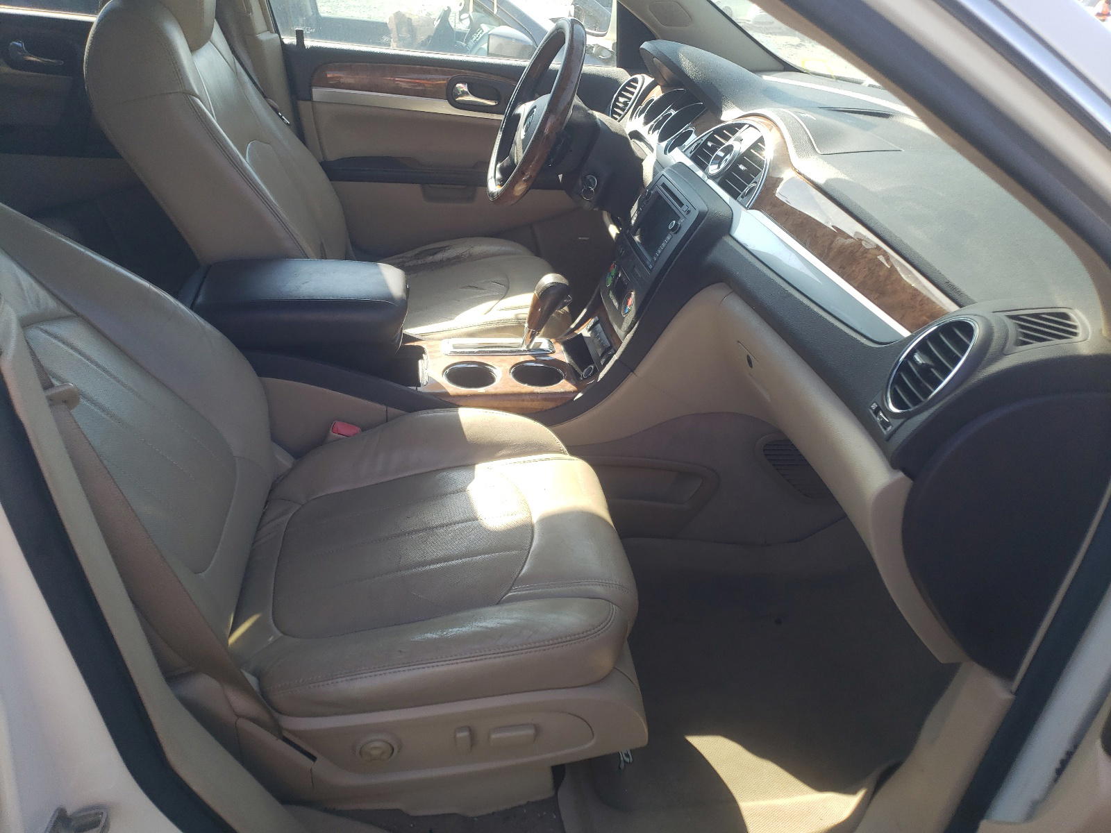 Photo 5 from auction – 2008 BUICK ENCLAVE CX with VIN 5GAER23778J154177