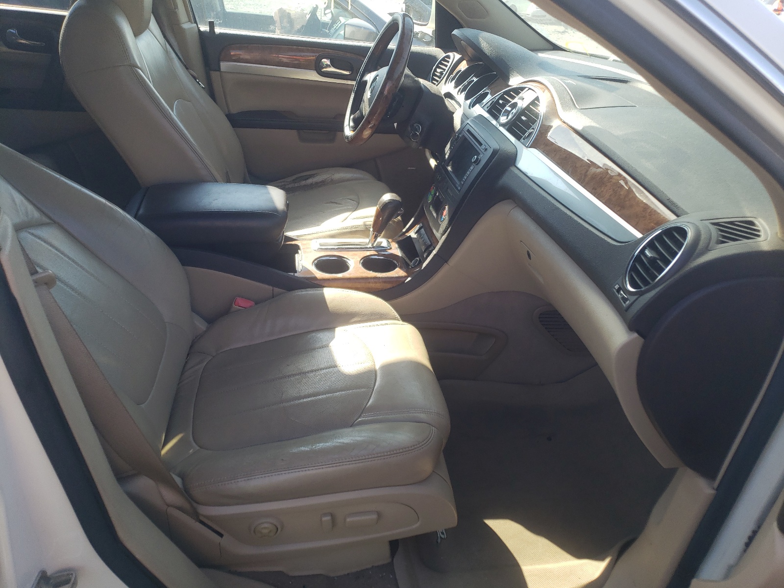 Фото 5 с аукциона – 2008 BUICK ENCLAVE CX с VIN 5GAER23778J154177