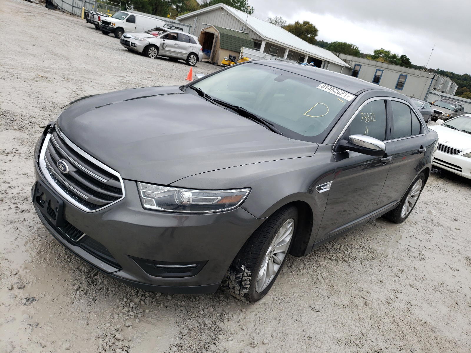 Photo 2 from auction – 2016 FORD TAURUS LIM with VIN 1FAHP2F8XGG114246