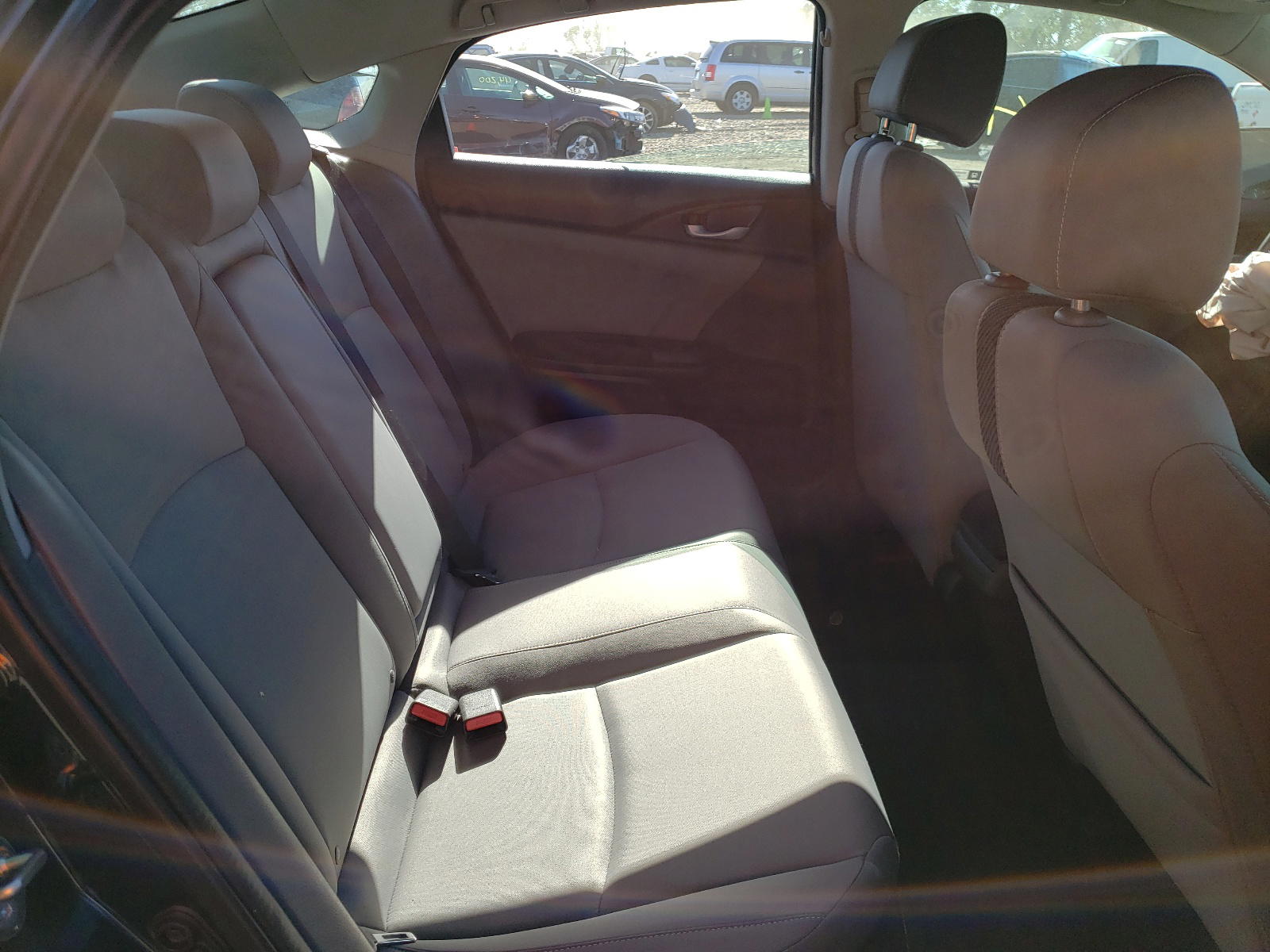 Photo 6 from auction – 2017 HONDA CIVIC EX with VIN 2HGFC2F70HH556898