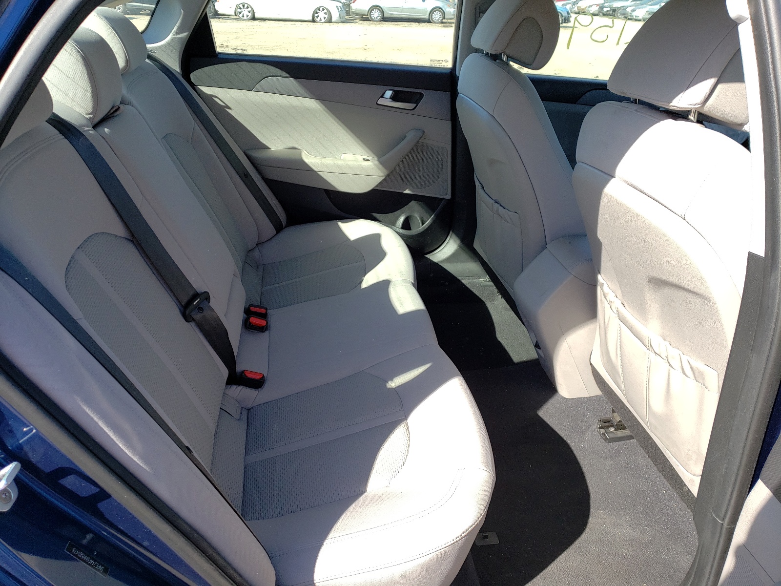 Photo 6 from auction – 2017 HYUNDAI SONATA SE with VIN 5NPE24AF6HH581478