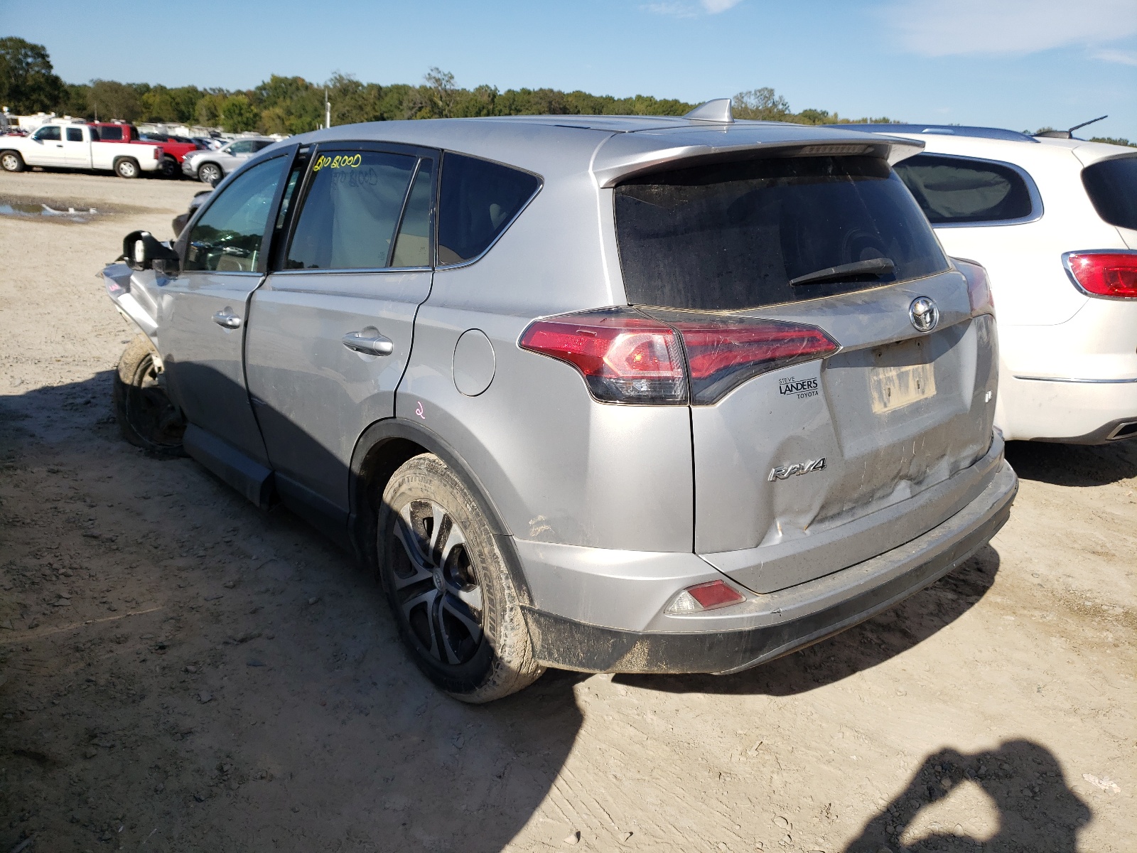 Photo 3 from auction – 2018 TOYOTA RAV4 LE with VIN 2T3ZFREV9JW422604