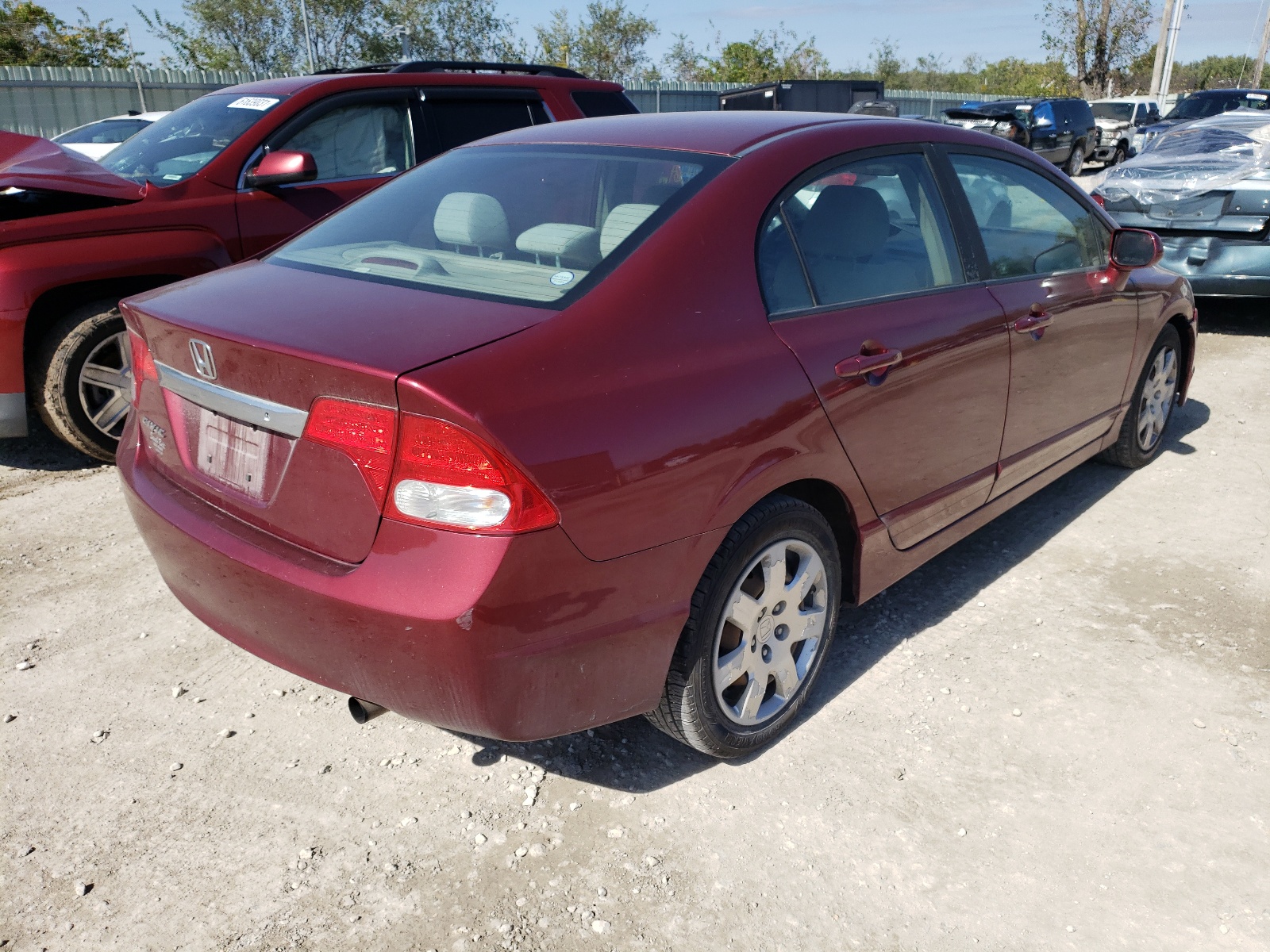 Photo 4 from auction – 2011 HONDA CIVIC LX with VIN 19XFA1F53BE026957