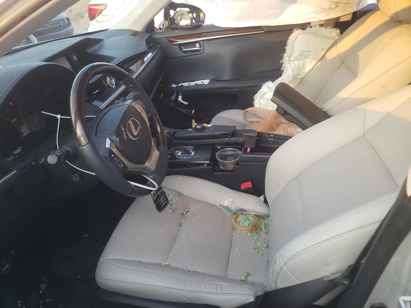 Photo 5 from auction – 2014 LEXUS ES 350 with VIN JTHBK1GG3E2143790