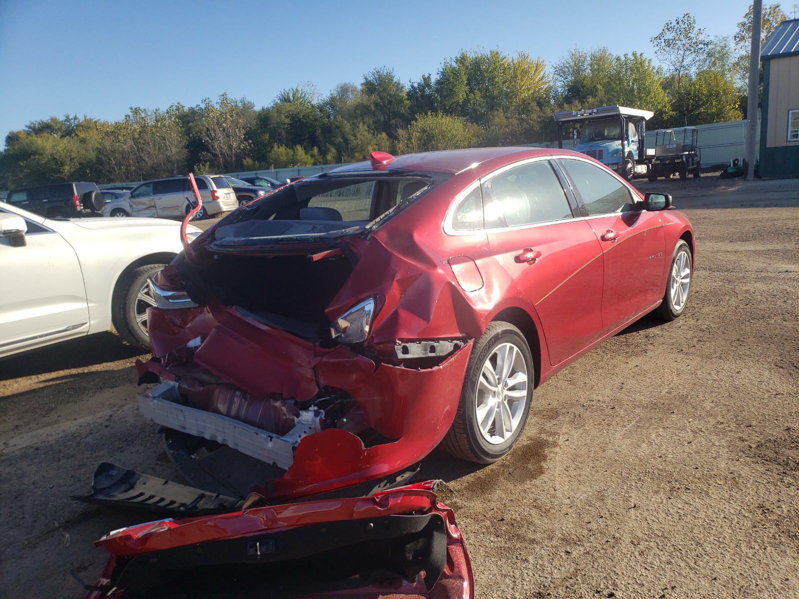 Photo 4 from auction – 2016 CHEVROLET MALIBU LT with VIN 1G1ZE5ST3GF327909